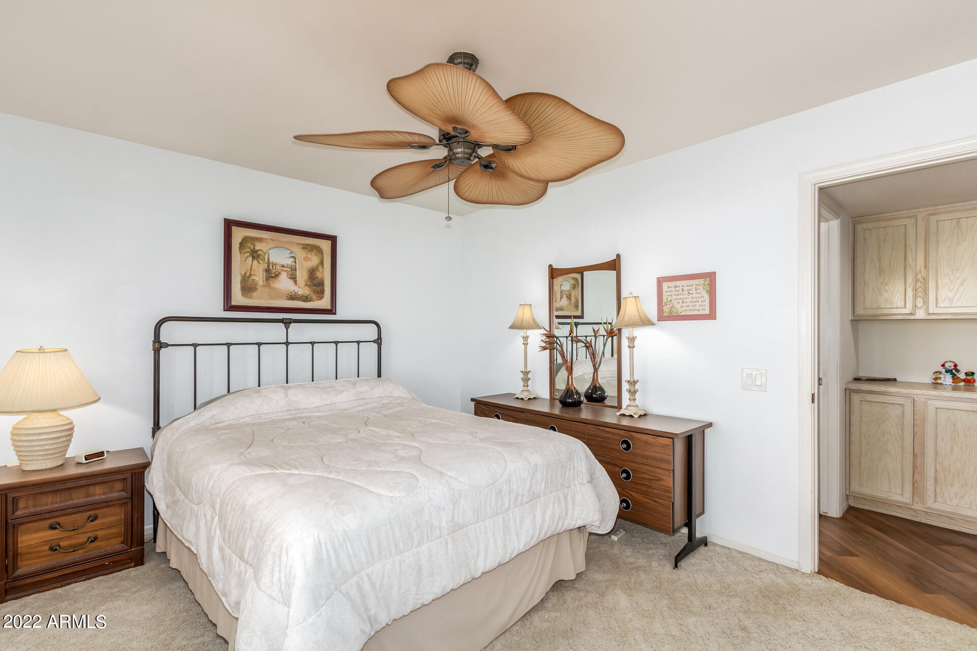 14817 W RAVENSWOOD Drive