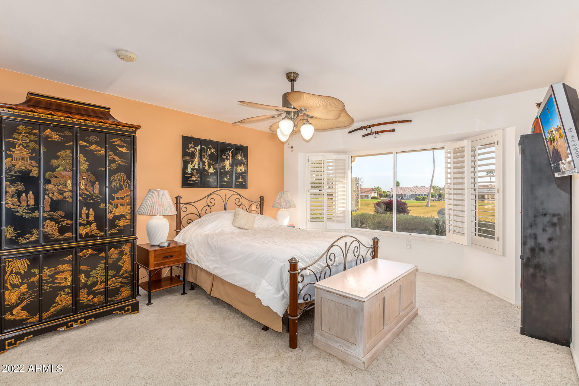 14817 W RAVENSWOOD Drive