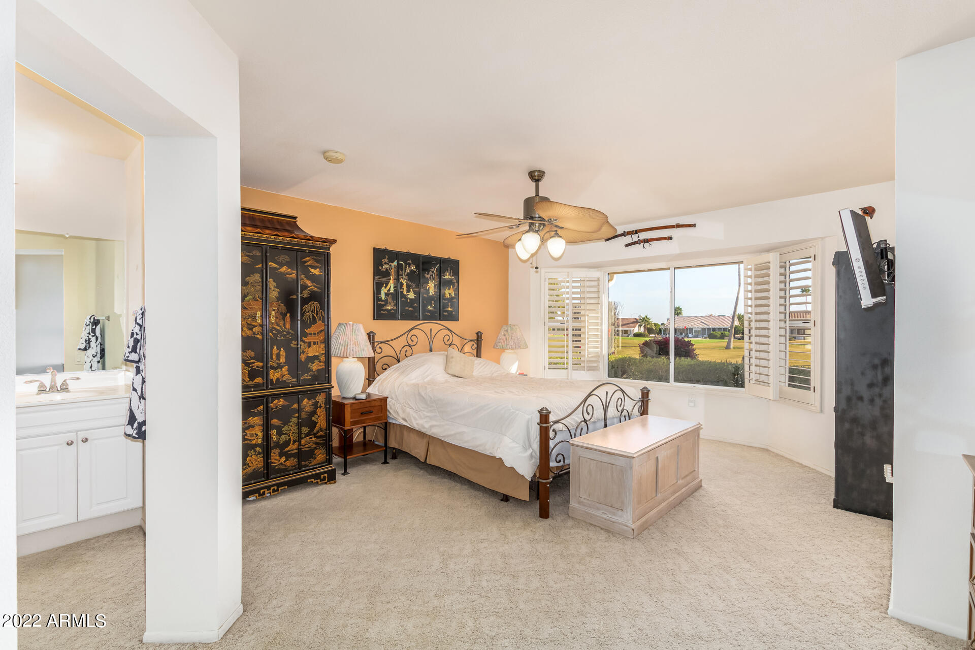 14817 W RAVENSWOOD Drive