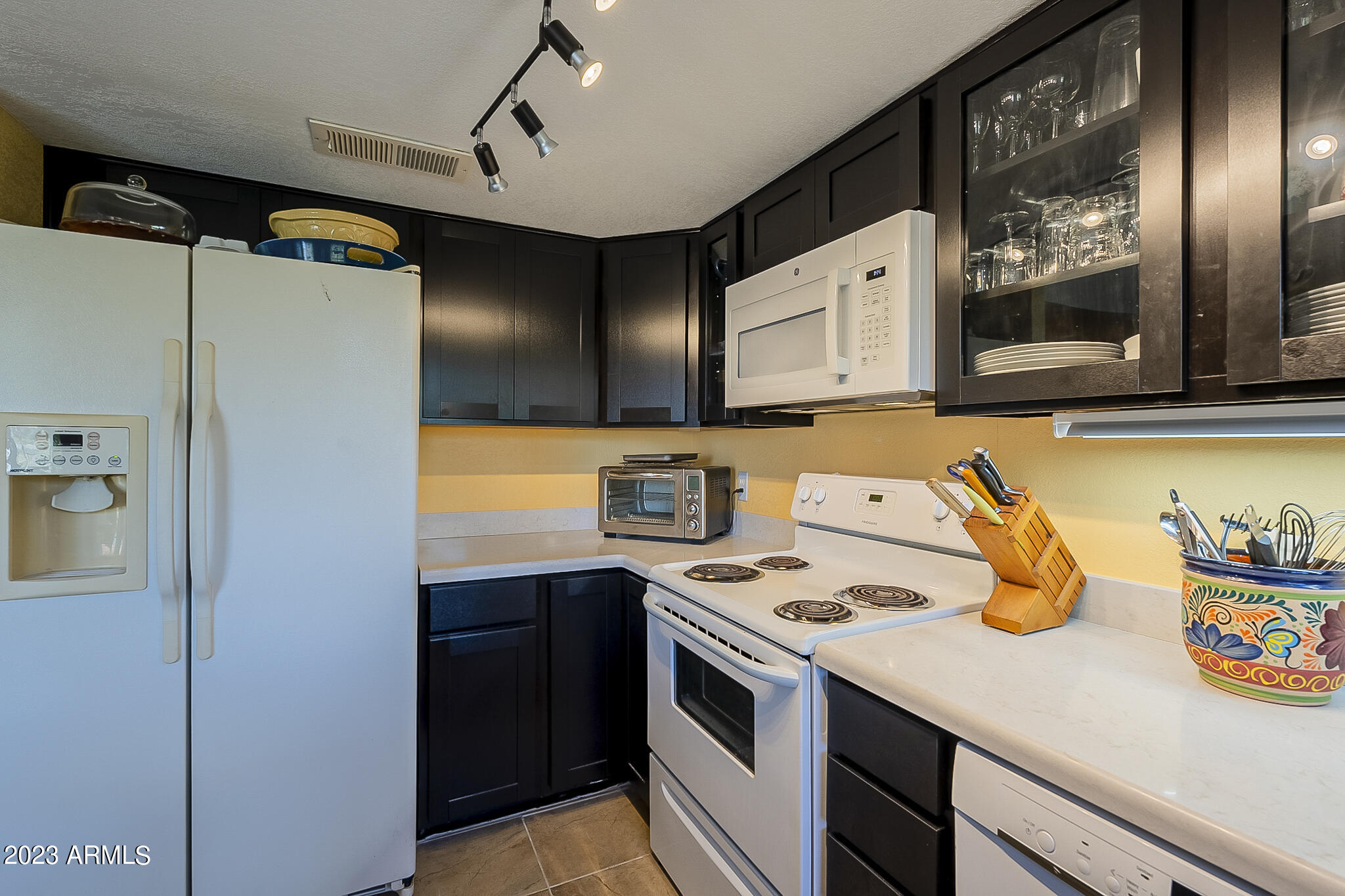 2524 S EL PARADISO Street # 73