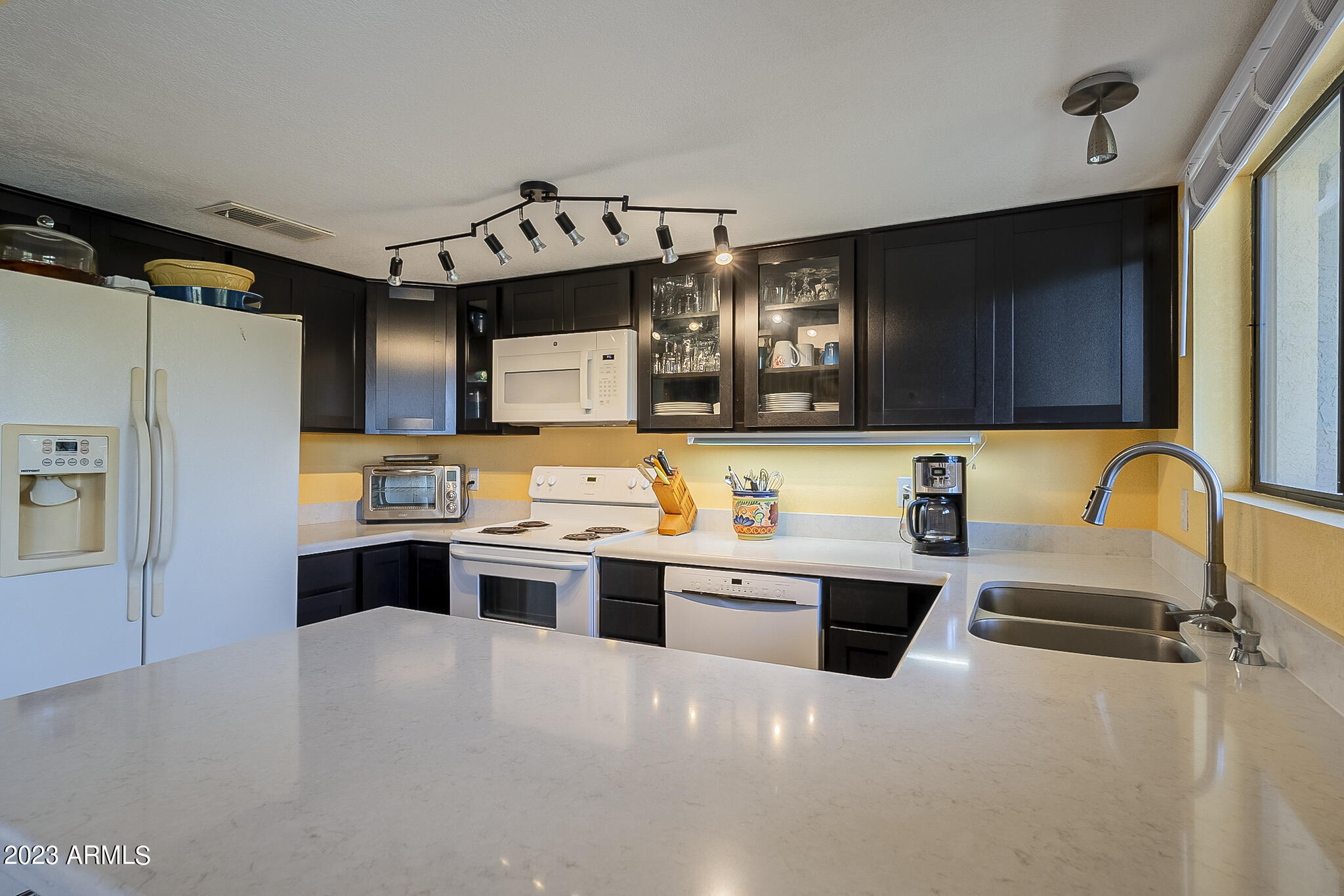 2524 S EL PARADISO Street # 73