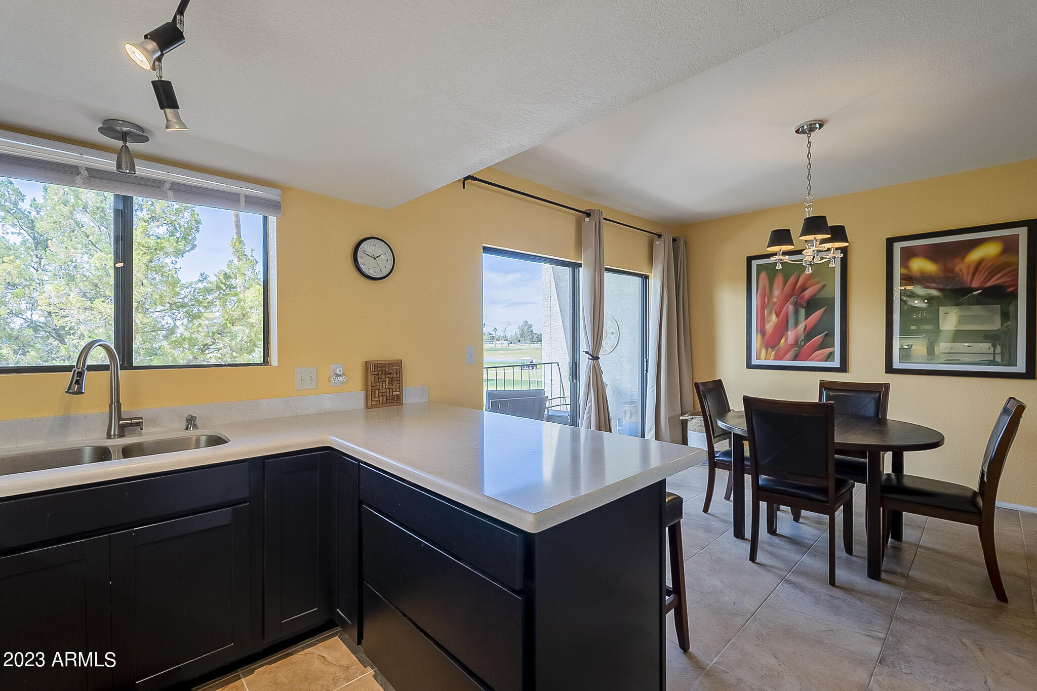 2524 S EL PARADISO Street # 73