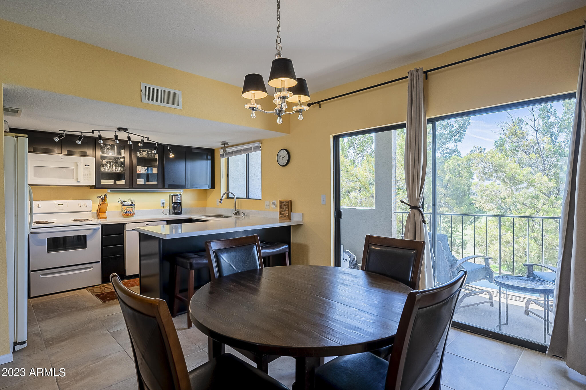 2524 S EL PARADISO Street # 73