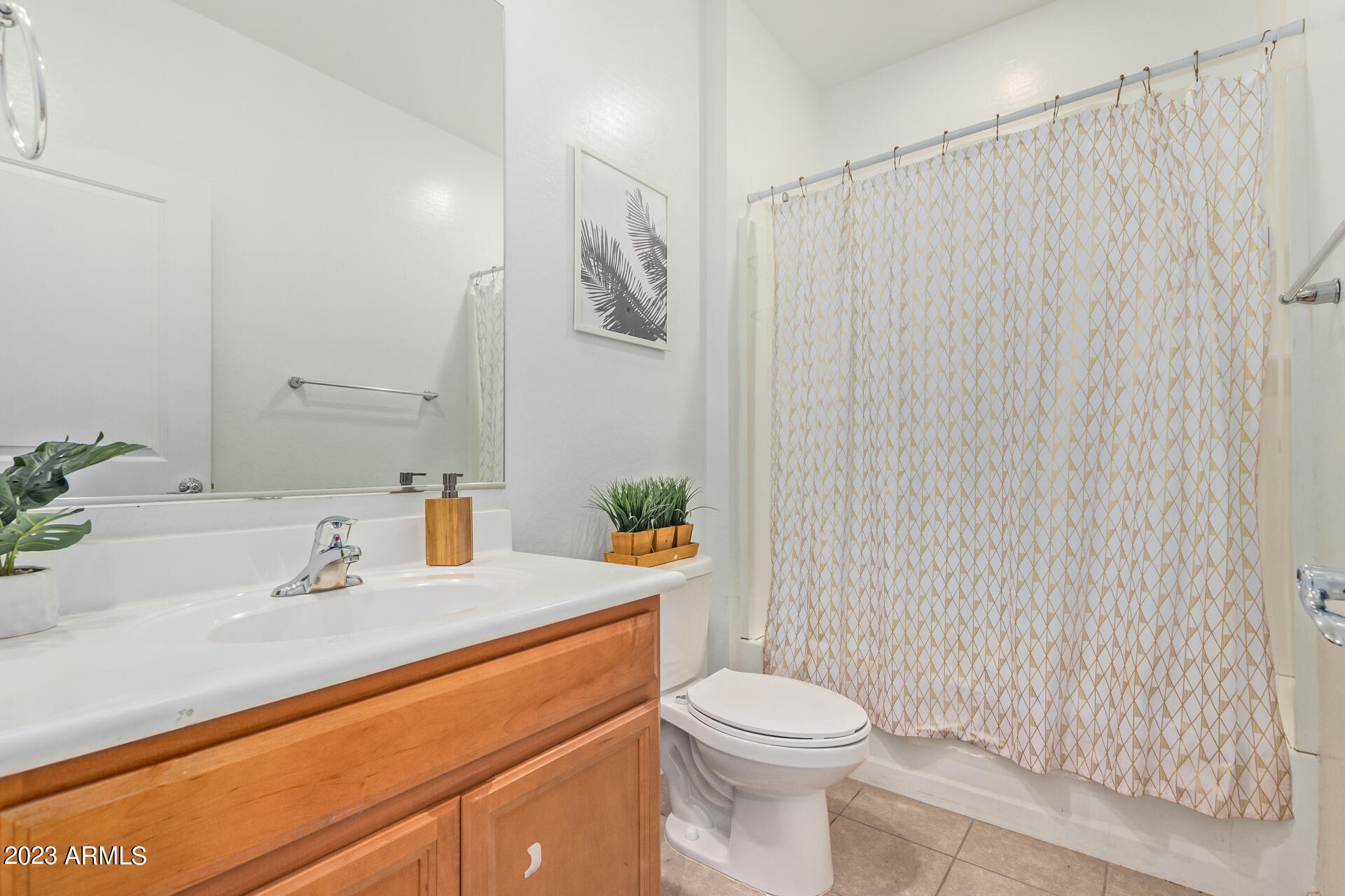 14381 W VALENTINE Street