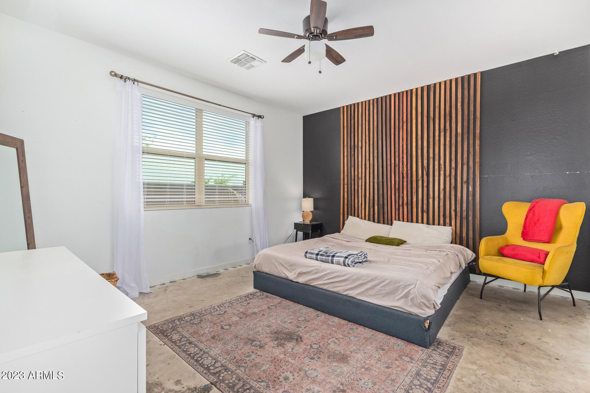 14381 W VALENTINE Street