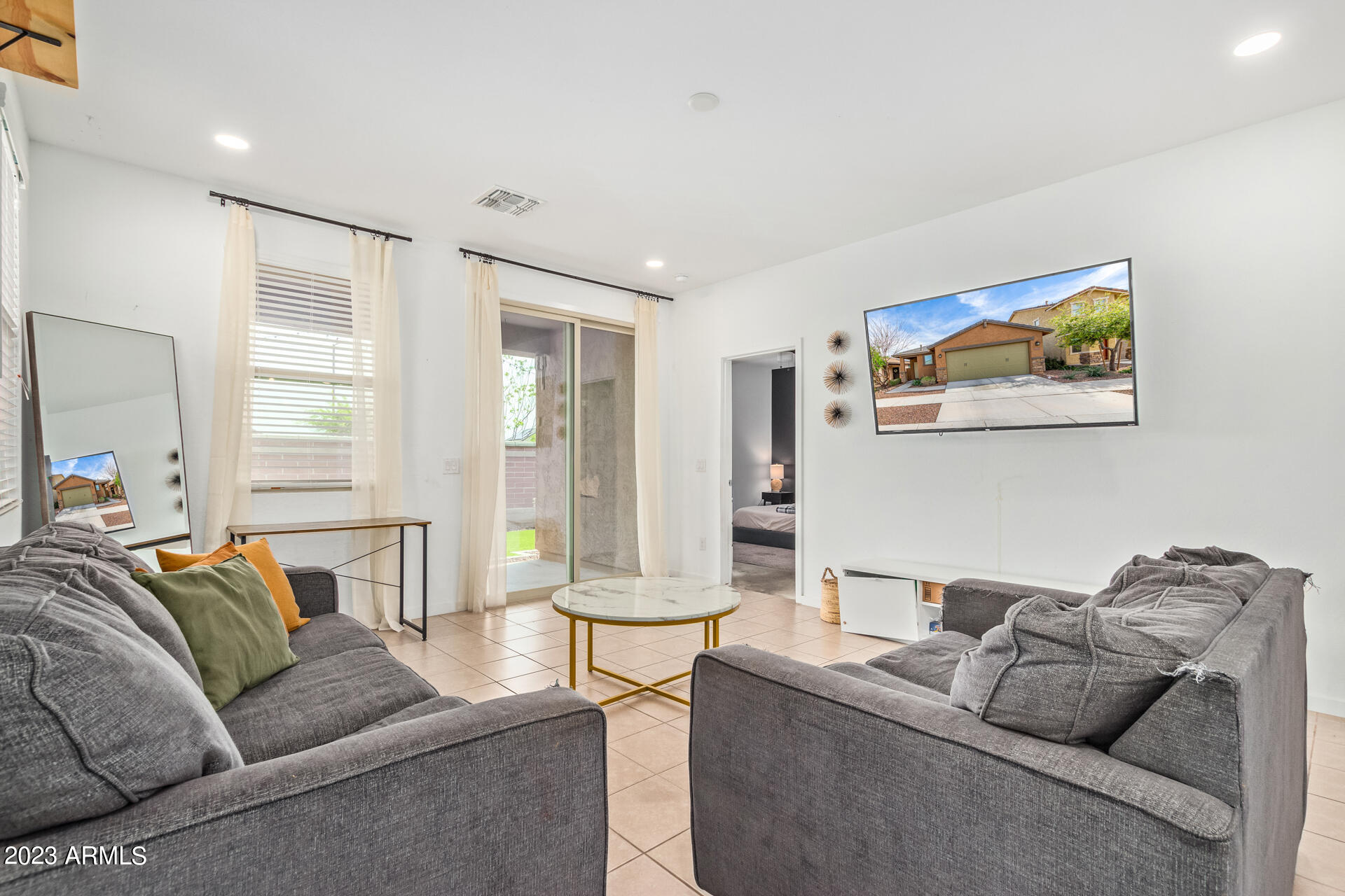 14381 W VALENTINE Street