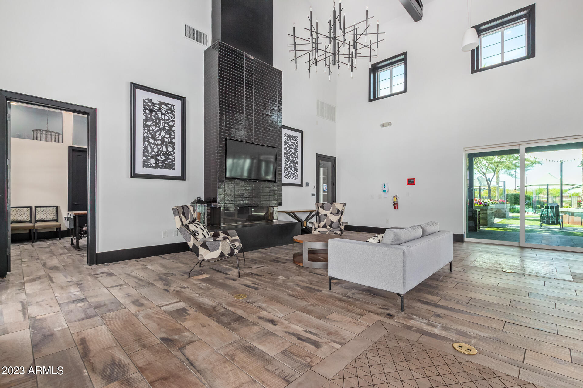 14381 W VALENTINE Street