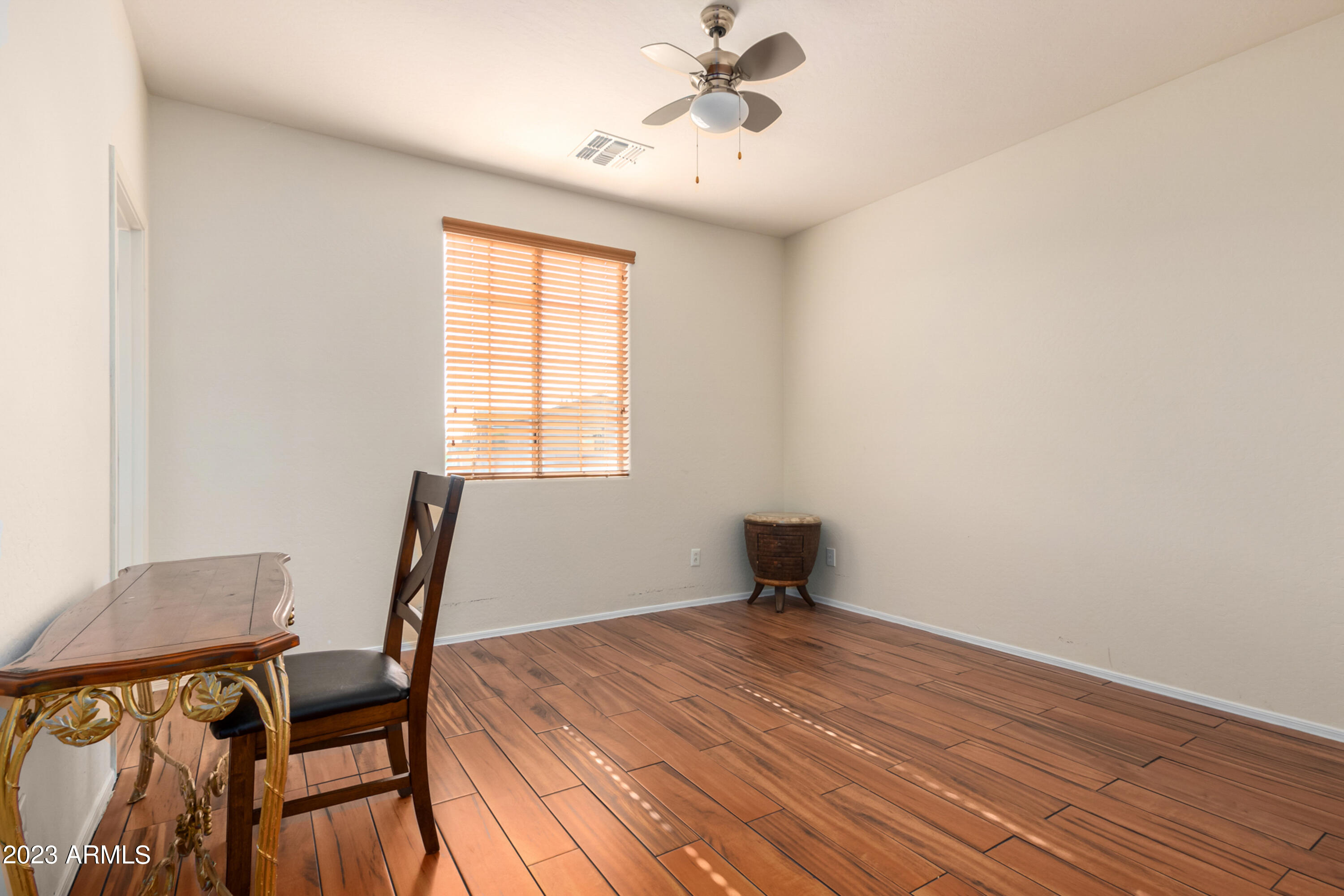 22015 N DIAMOND Drive