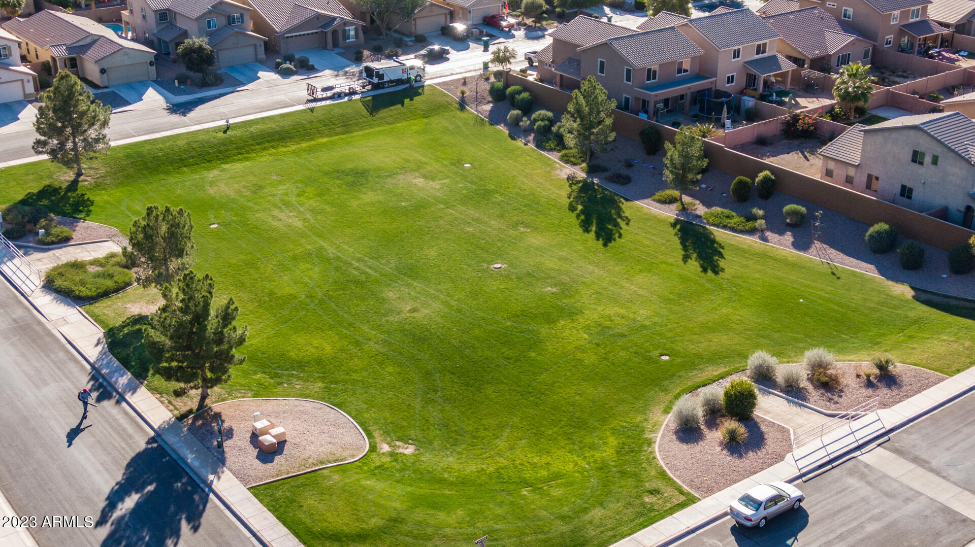 22015 N DIAMOND Drive