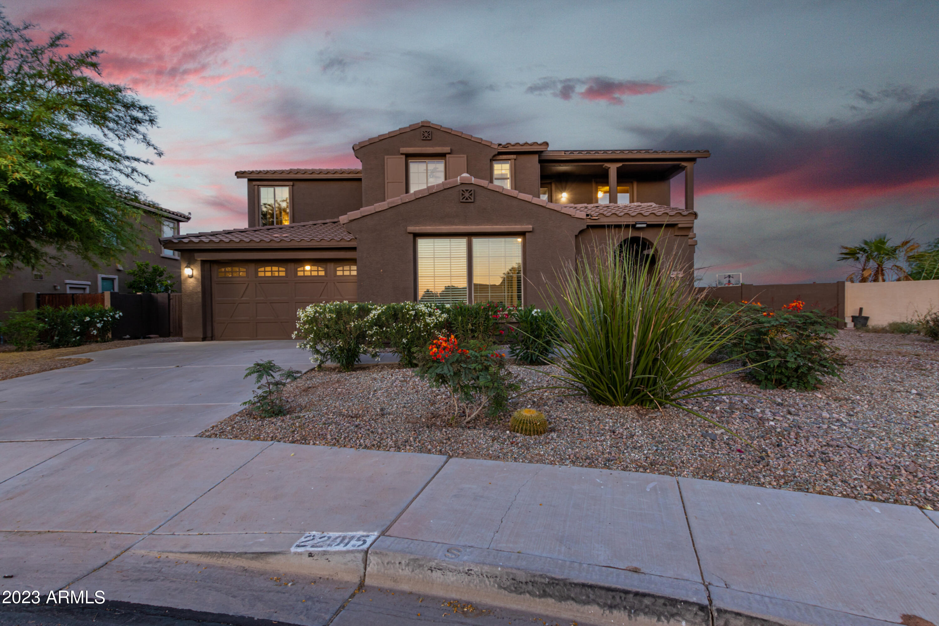 22015 N DIAMOND Drive