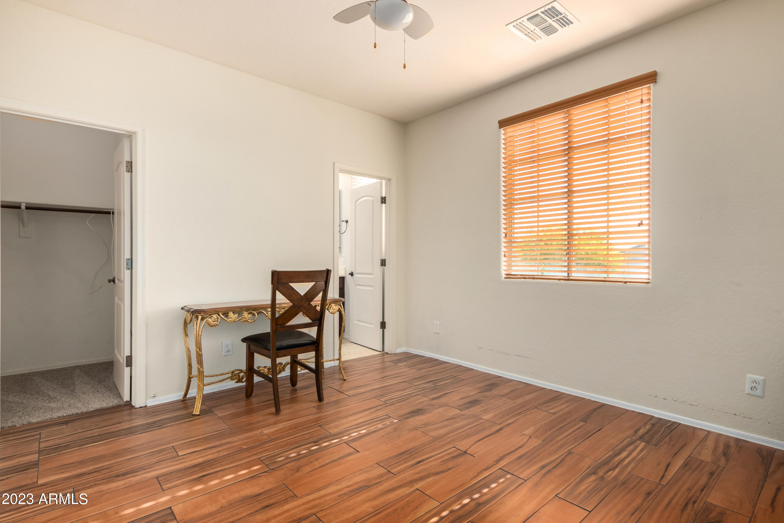 22015 N DIAMOND Drive