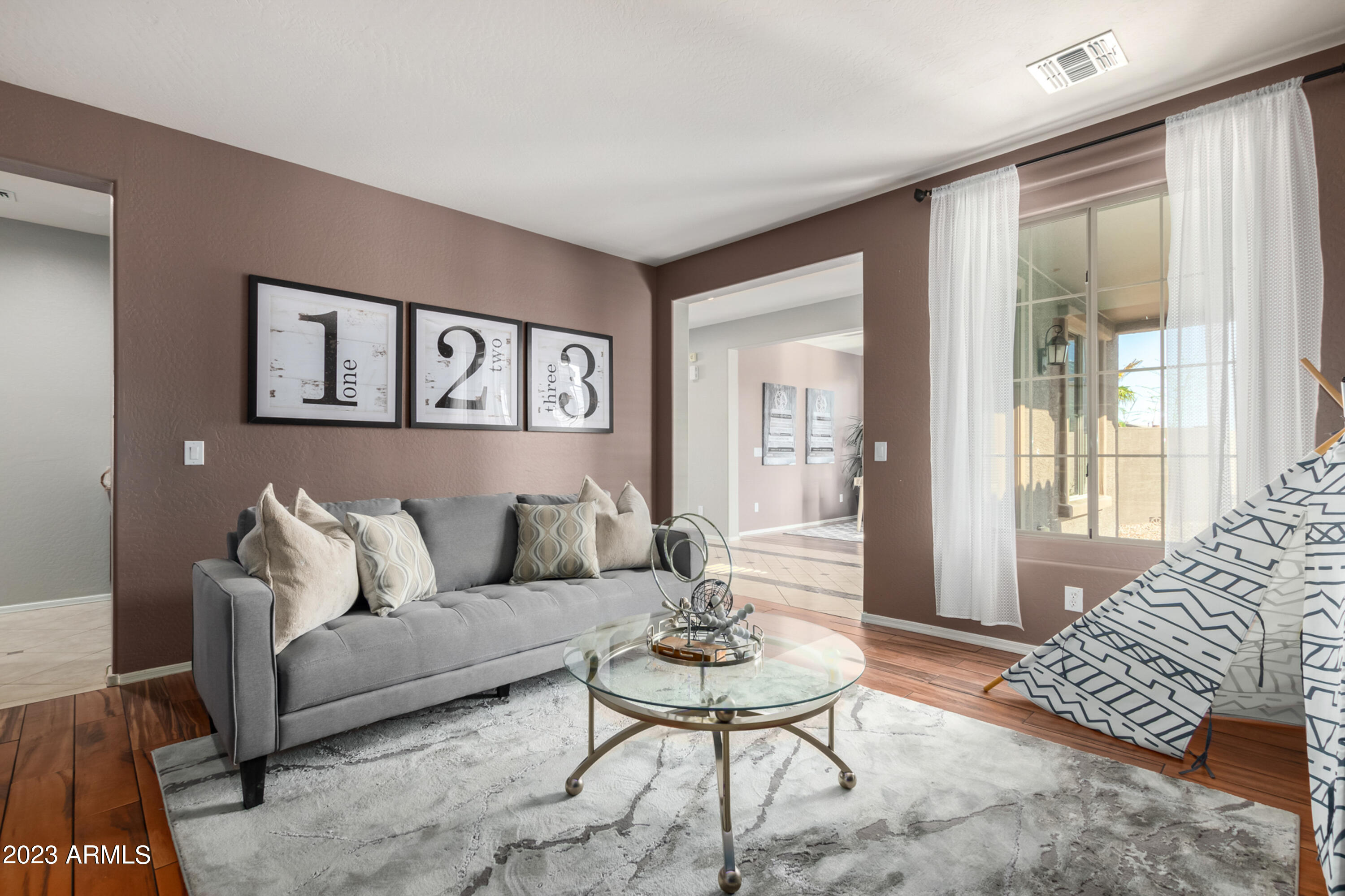 22015 N DIAMOND Drive