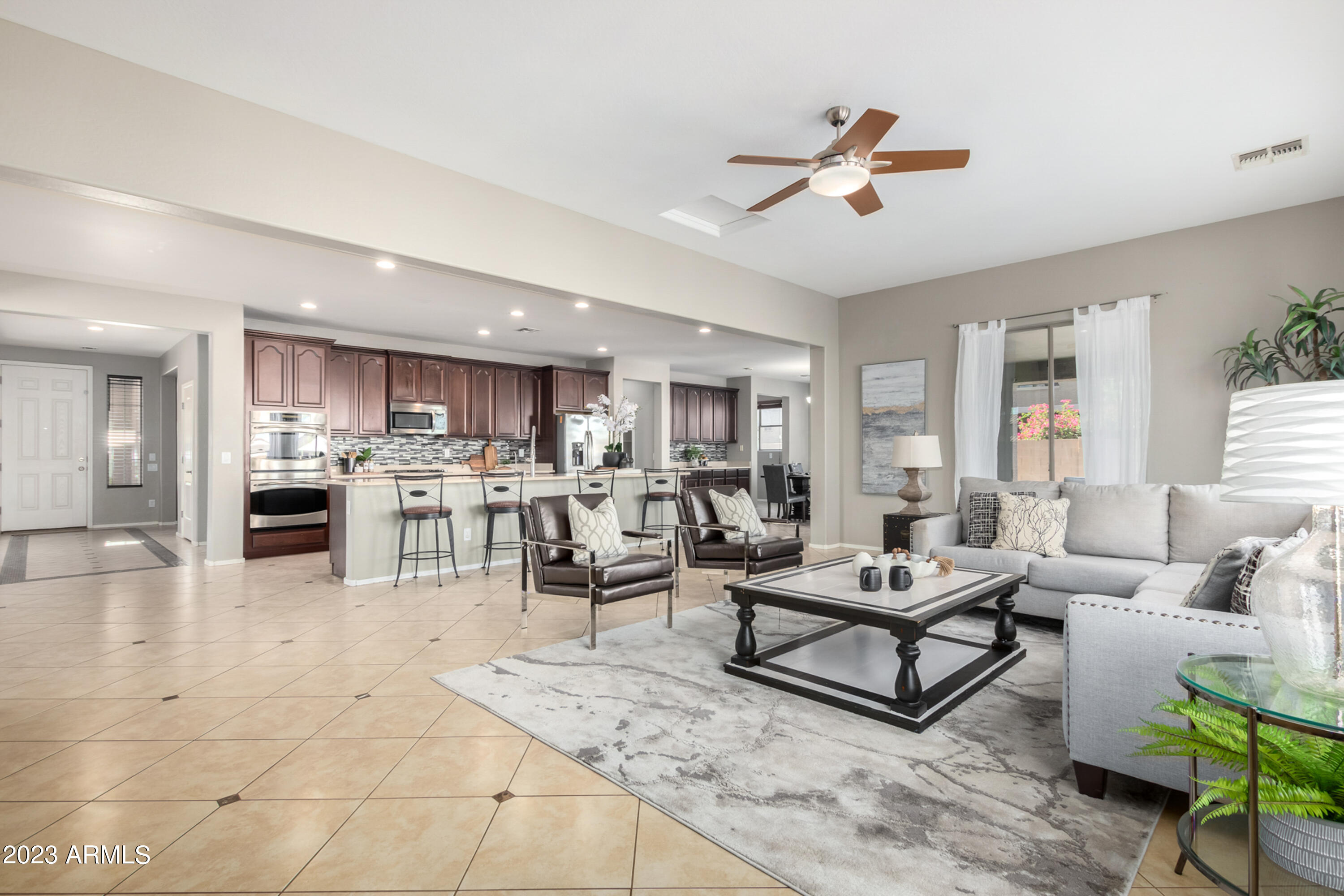 22015 N DIAMOND Drive