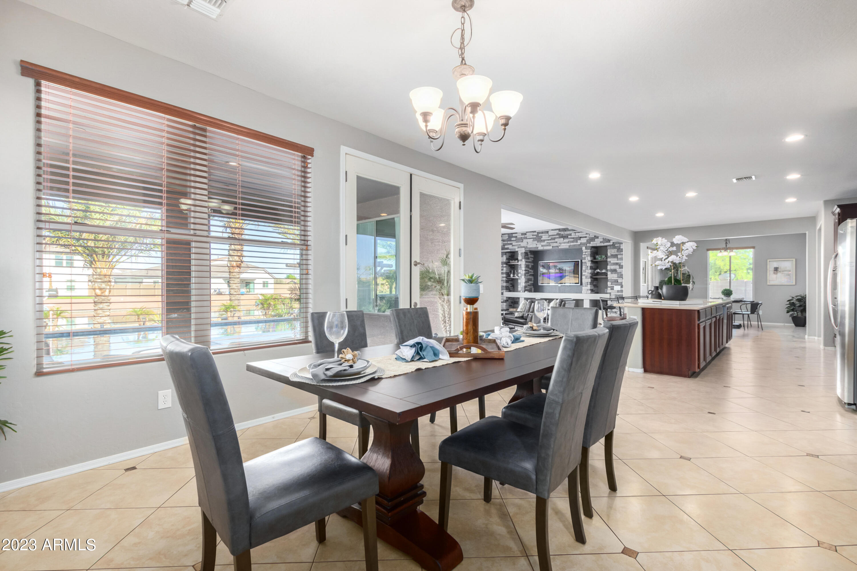 22015 N DIAMOND Drive