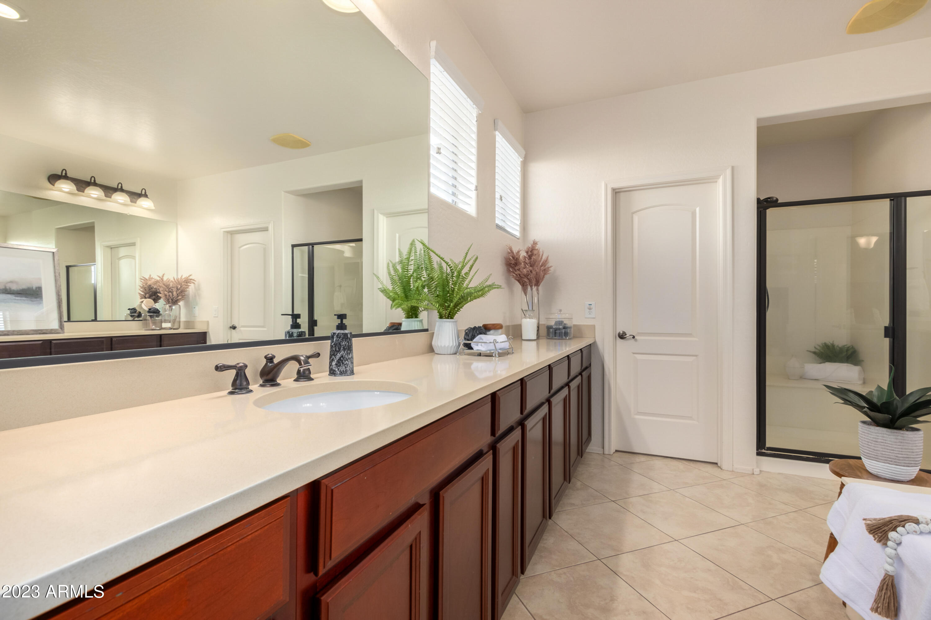 22015 N DIAMOND Drive