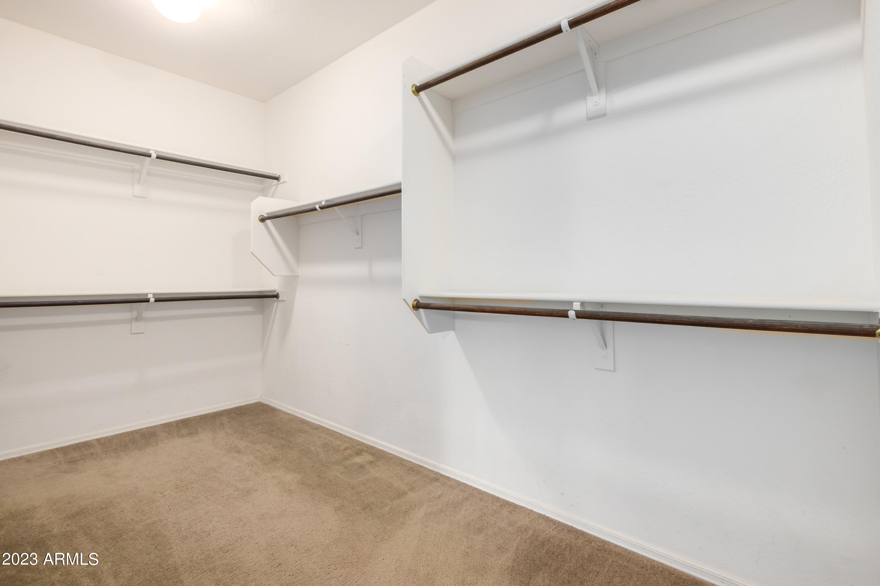 22015 N DIAMOND Drive