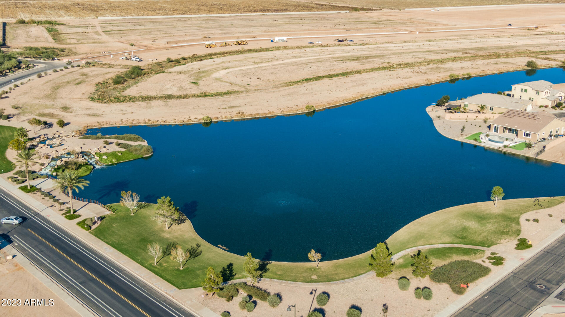 22015 N DIAMOND Drive