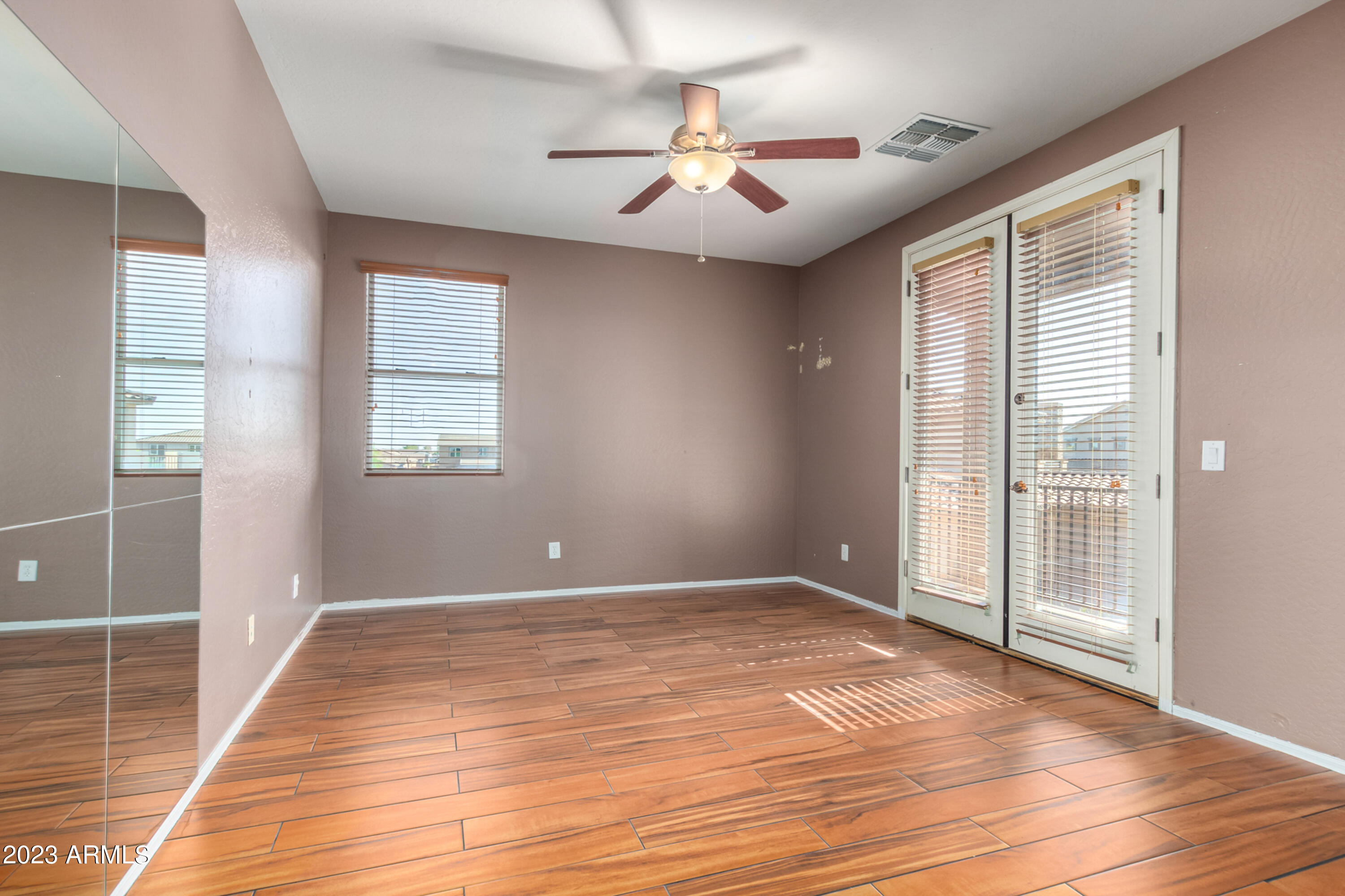 22015 N DIAMOND Drive