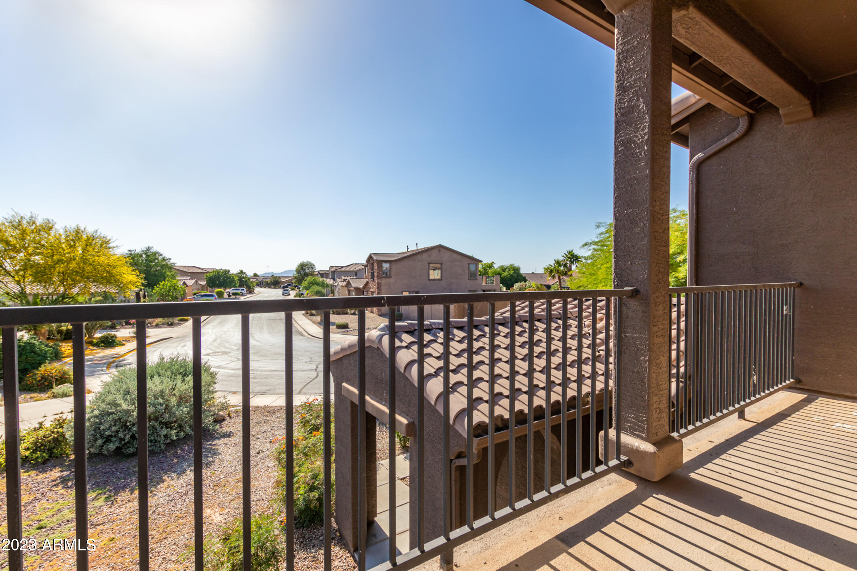 22015 N DIAMOND Drive