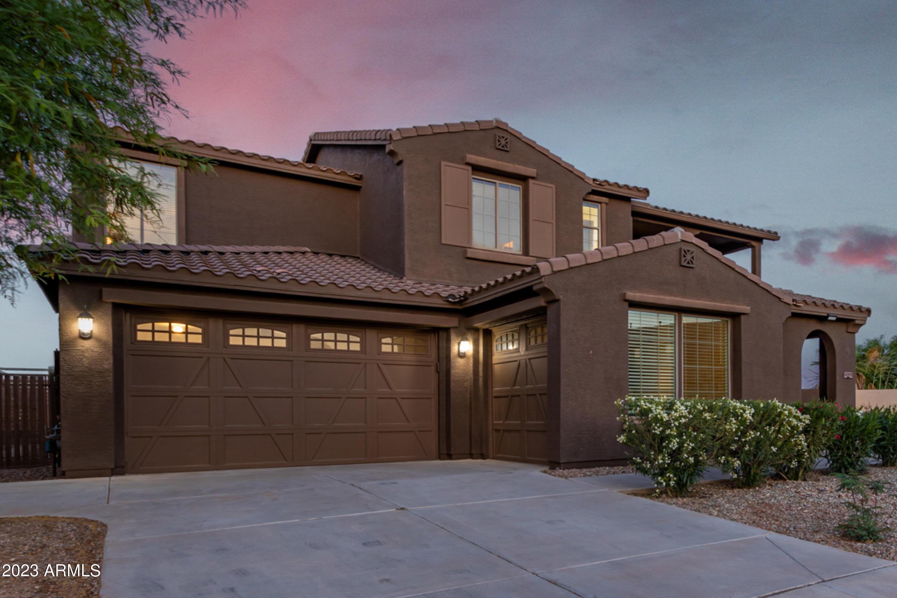 22015 N DIAMOND Drive