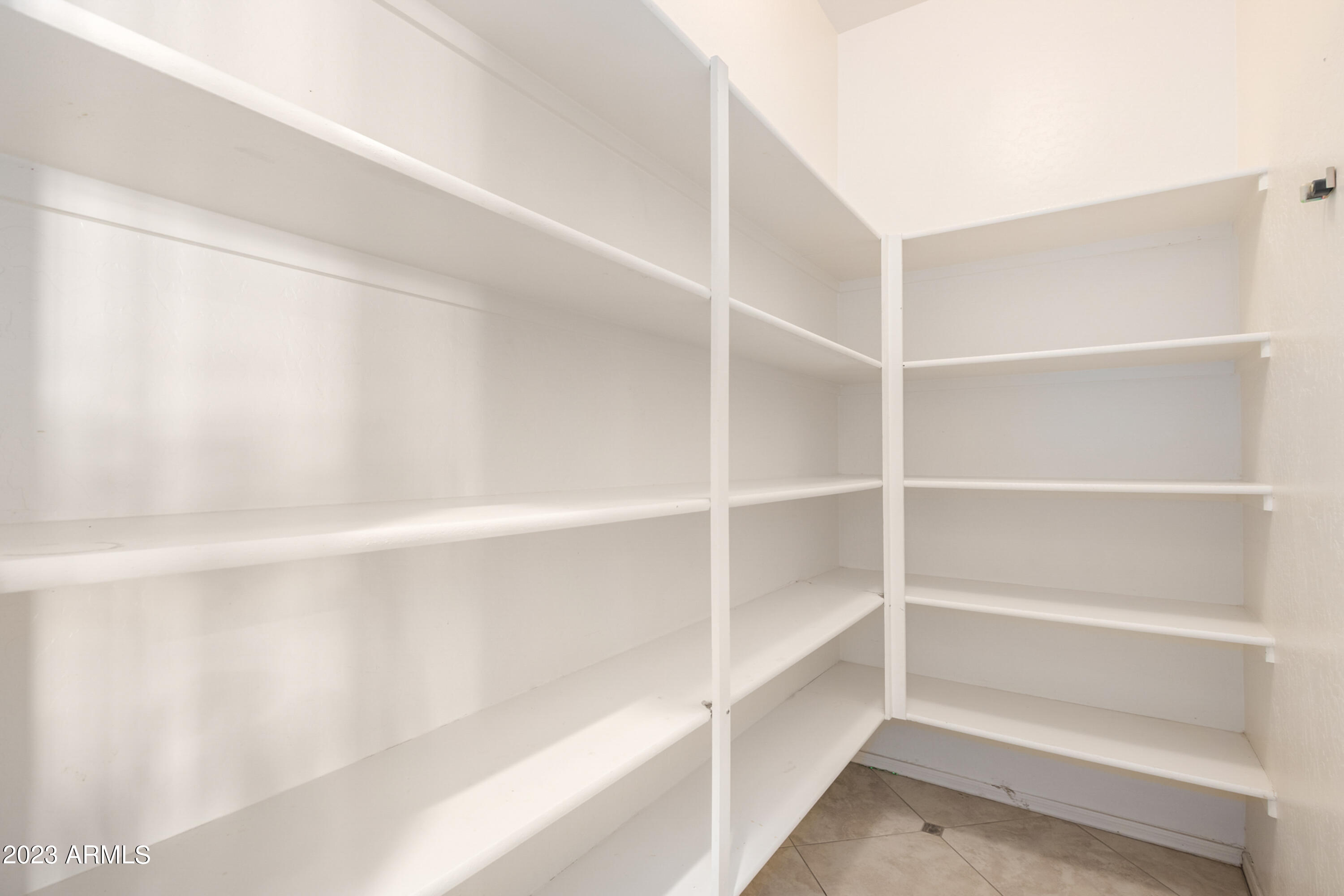 22015 N DIAMOND Drive