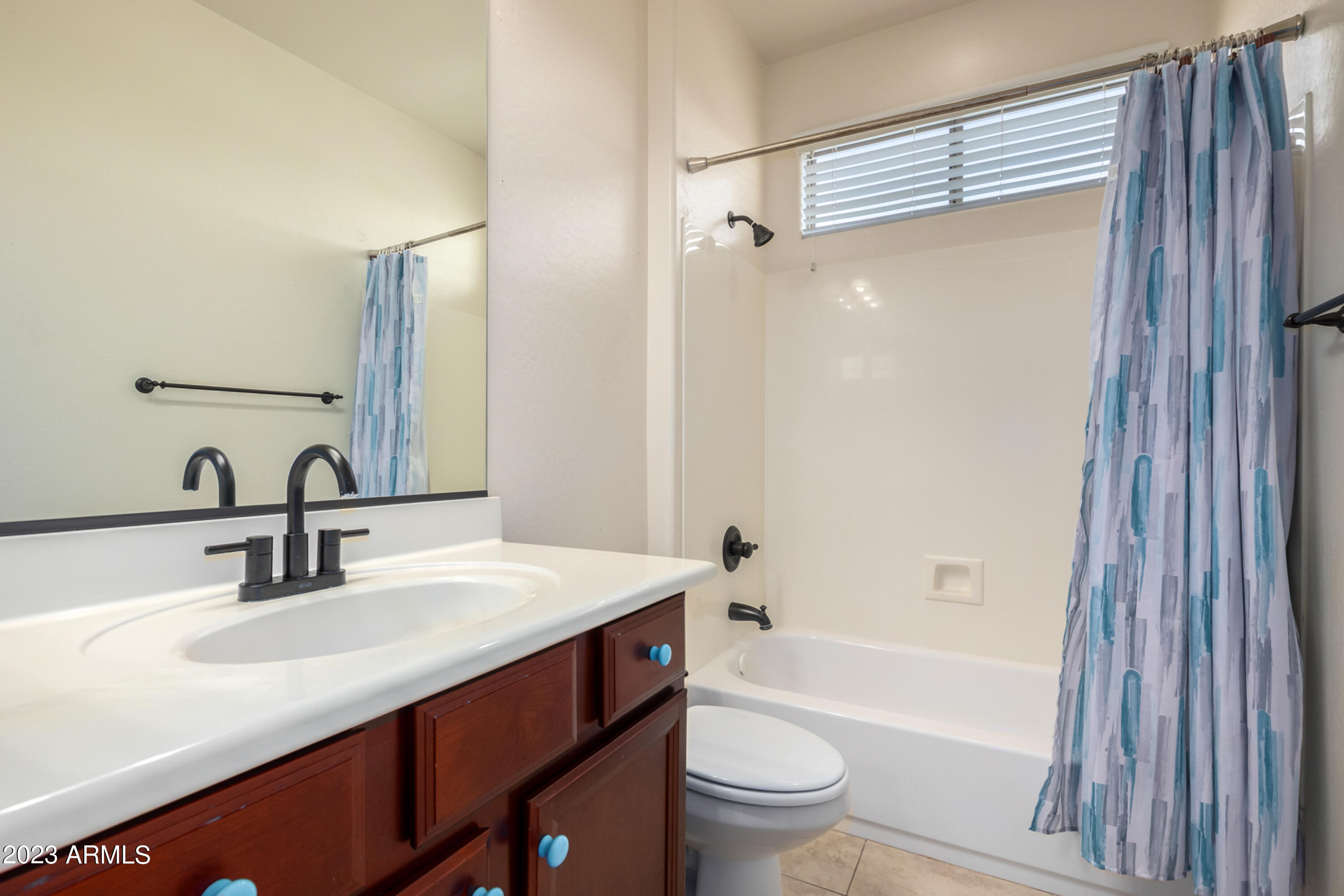 22015 N DIAMOND Drive