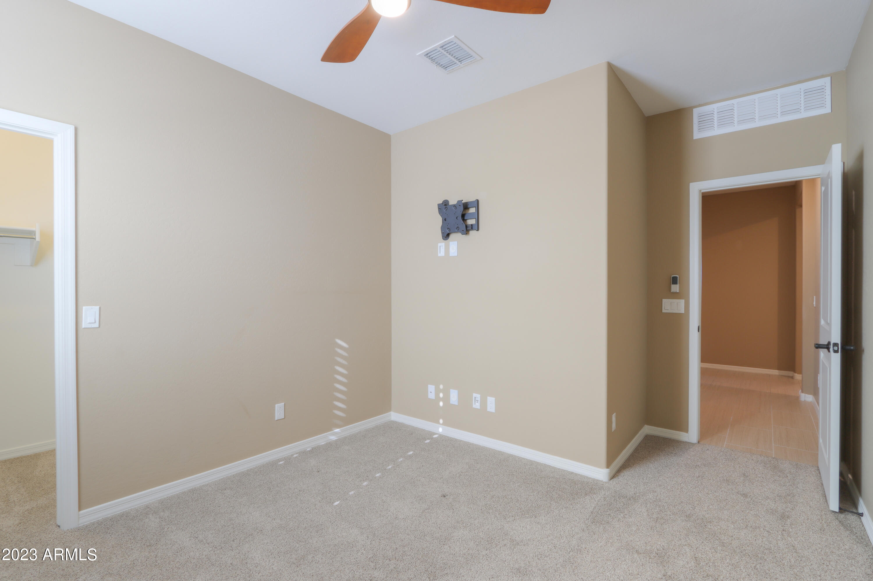 20497 N DANIELLE Avenue