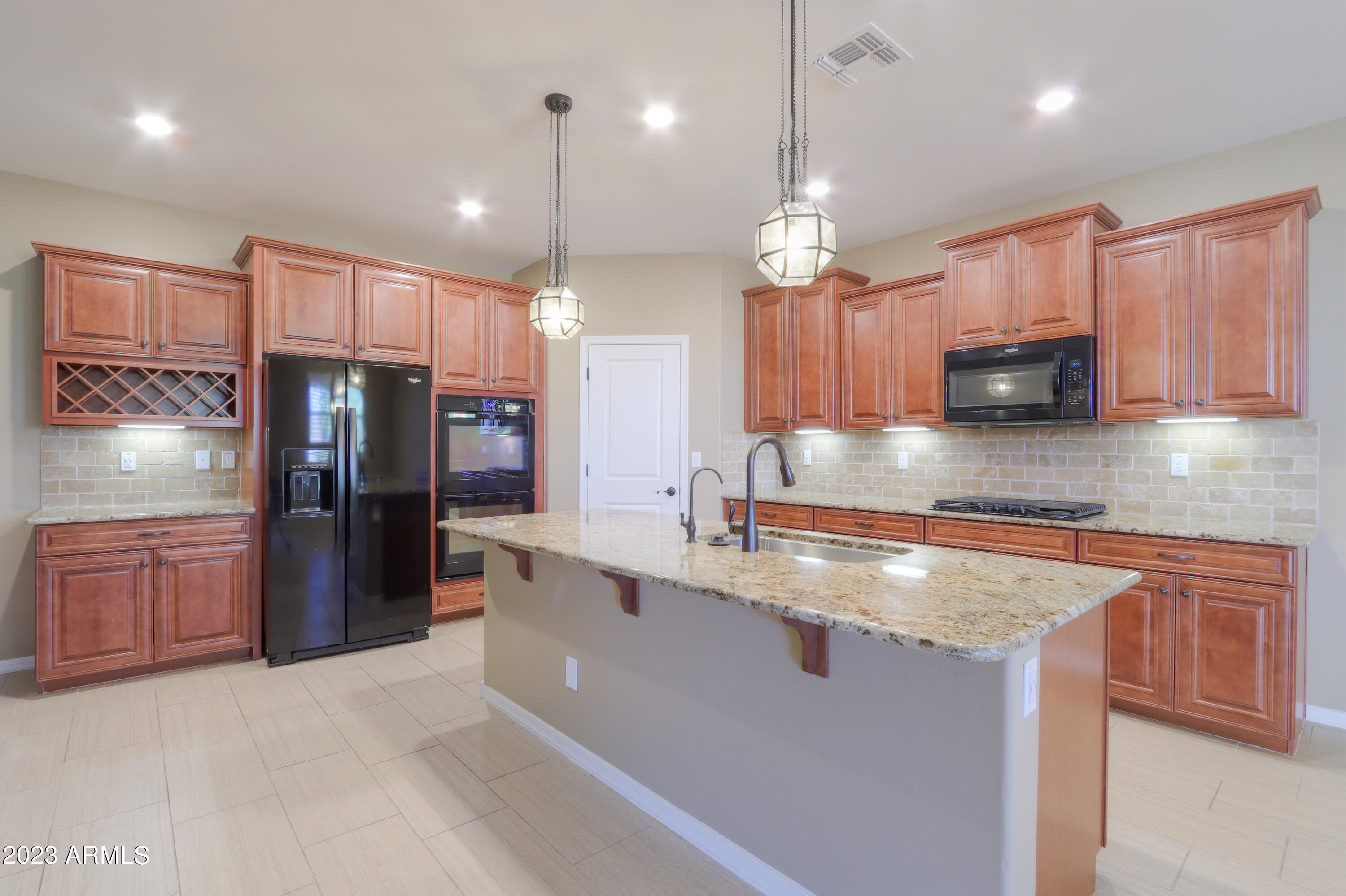 20497 N DANIELLE Avenue