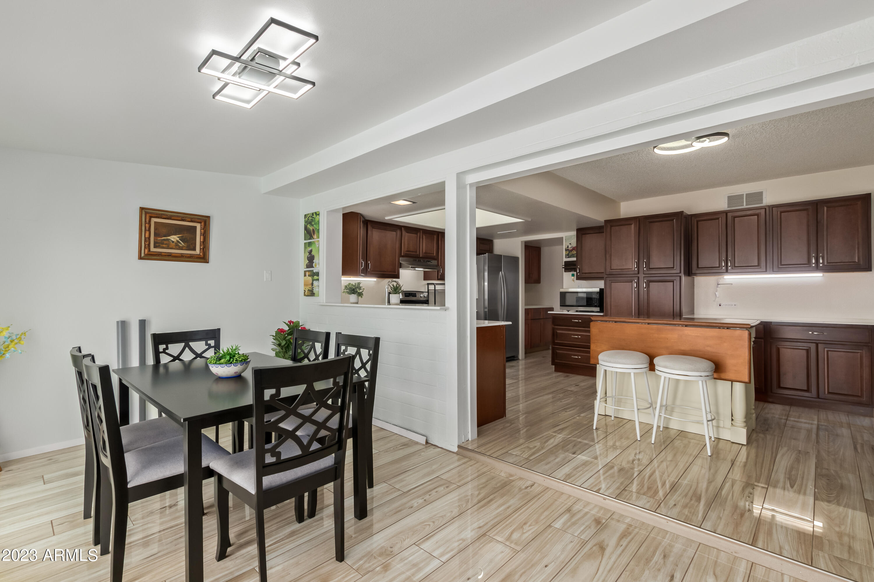 3841 W WOODRIDGE Drive