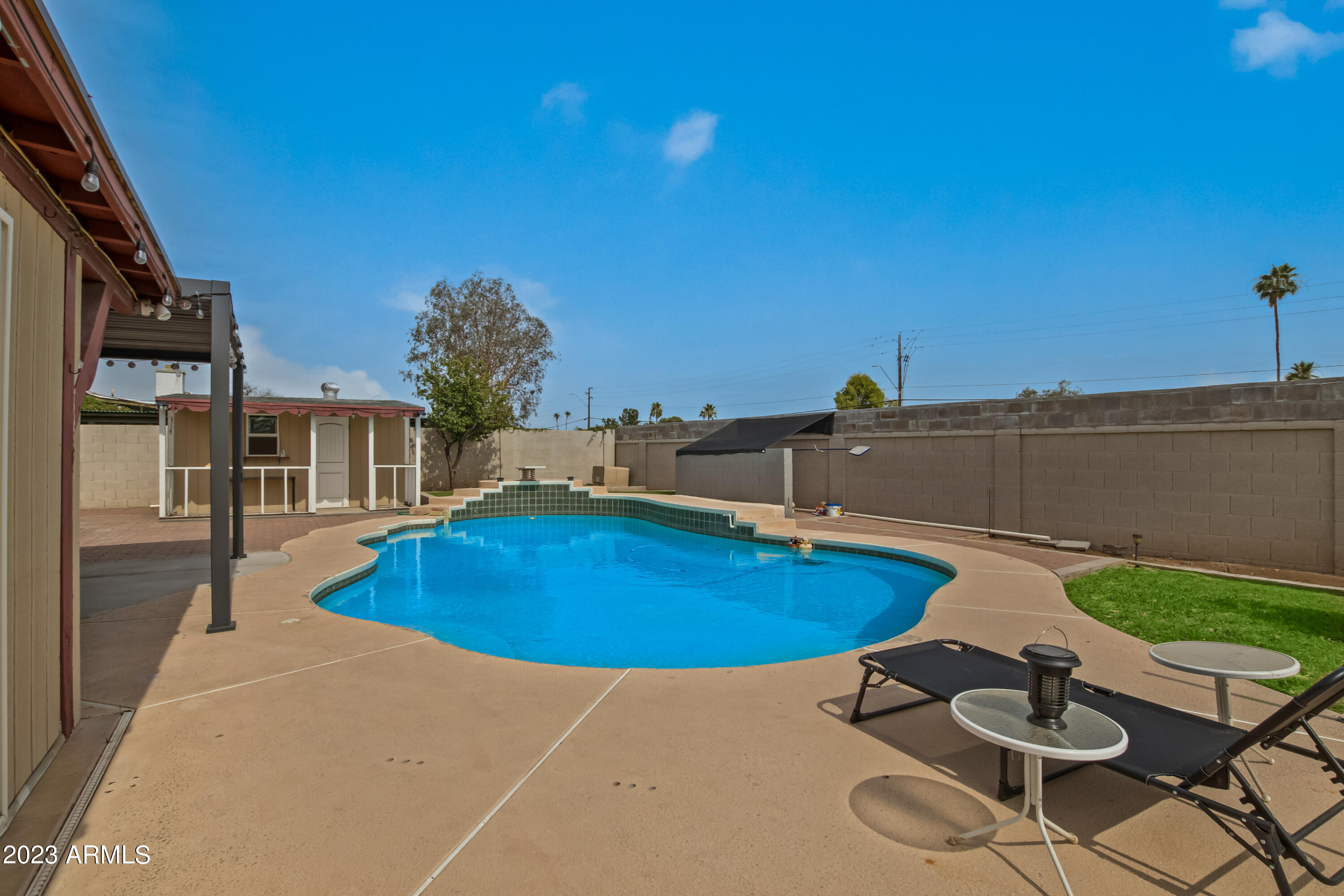 3841 W WOODRIDGE Drive