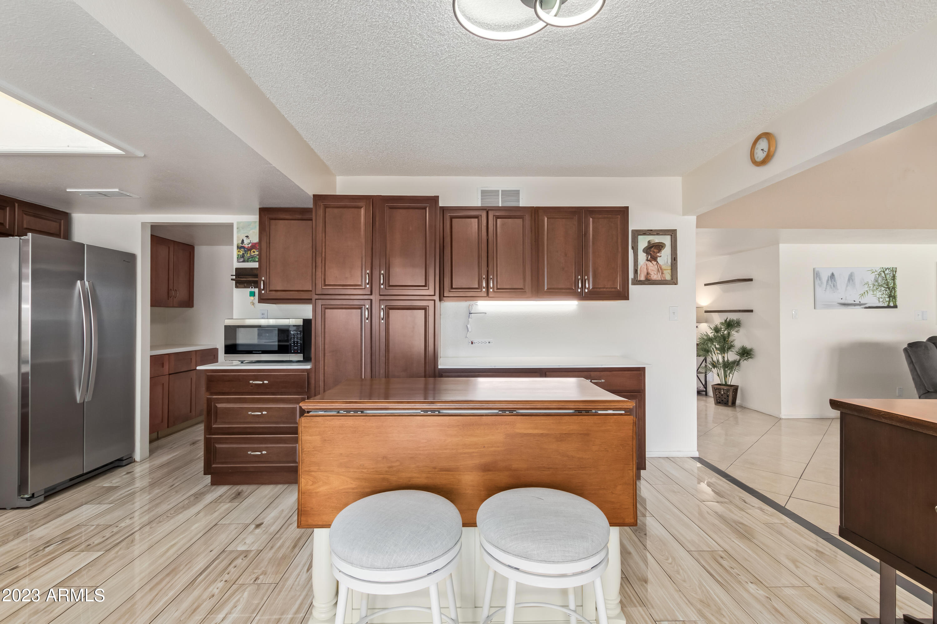 3841 W WOODRIDGE Drive