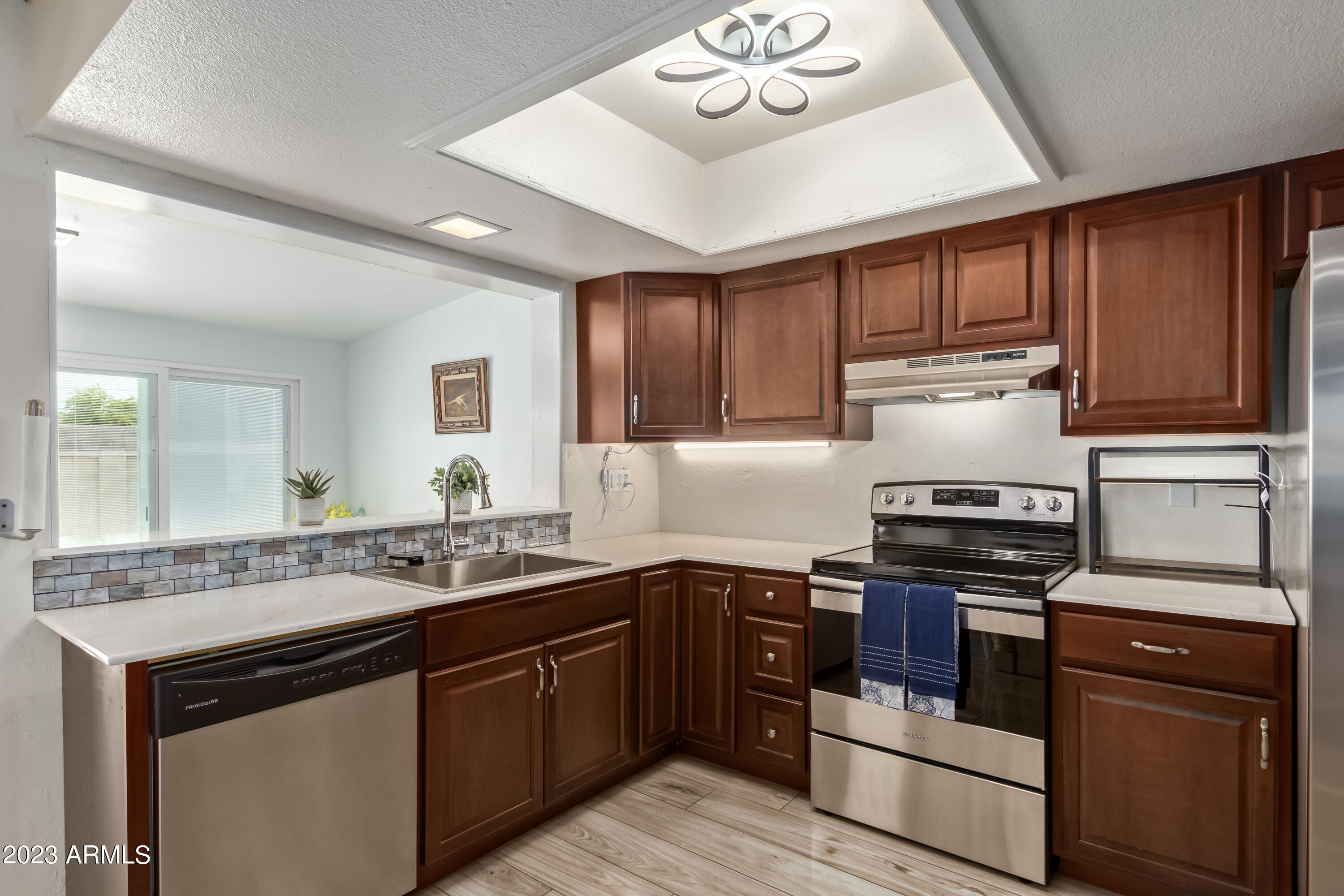 3841 W WOODRIDGE Drive