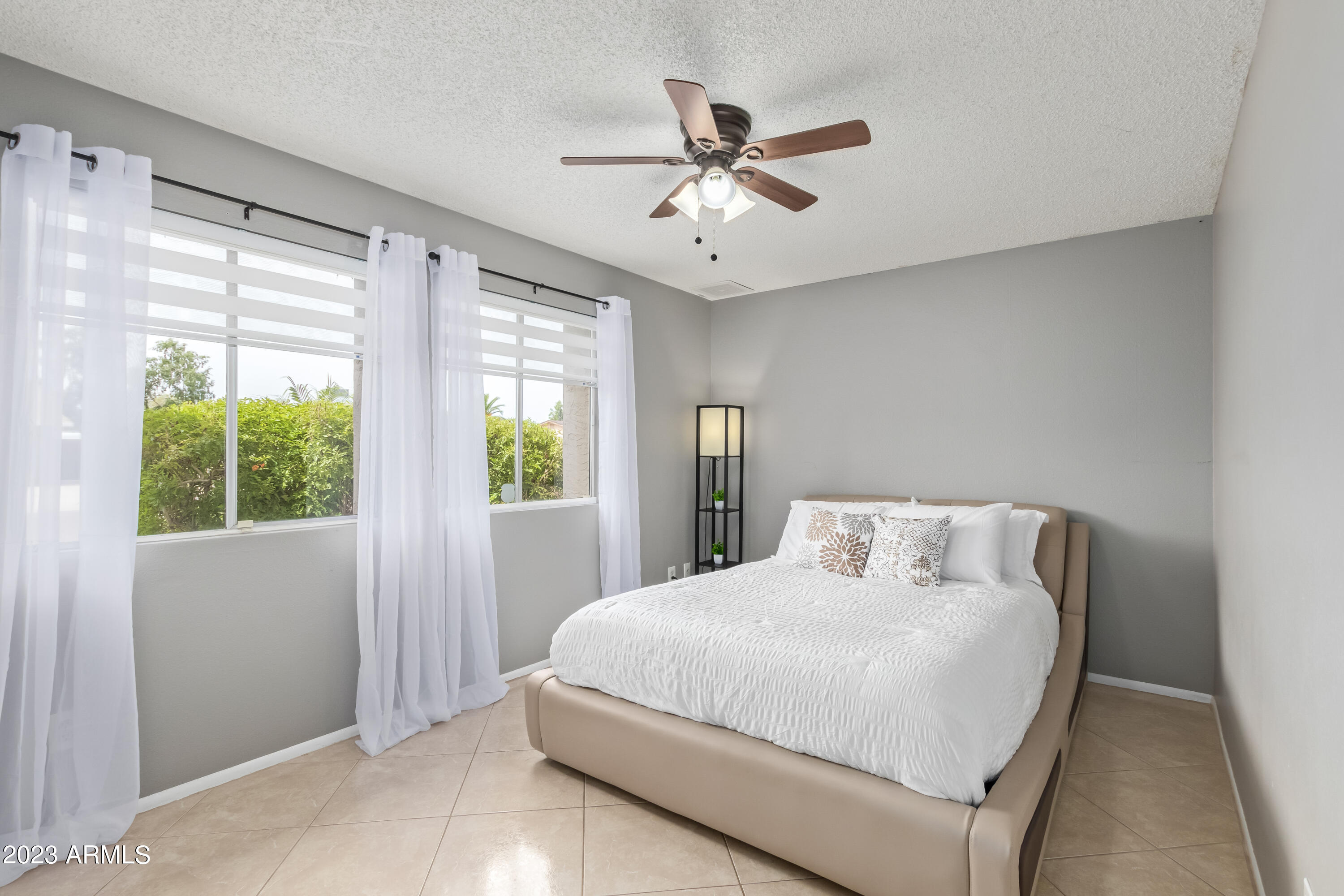 3841 W WOODRIDGE Drive