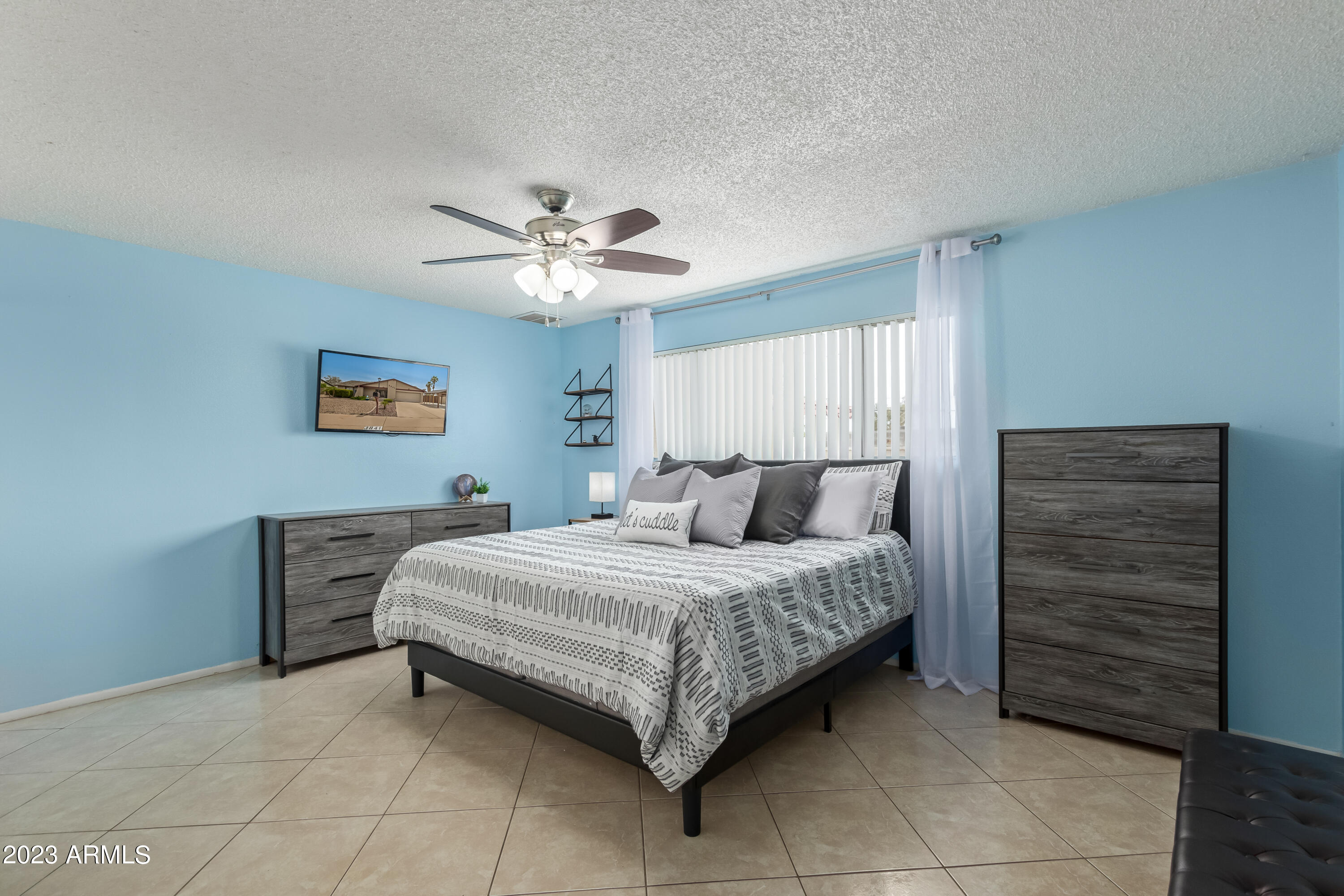 3841 W WOODRIDGE Drive