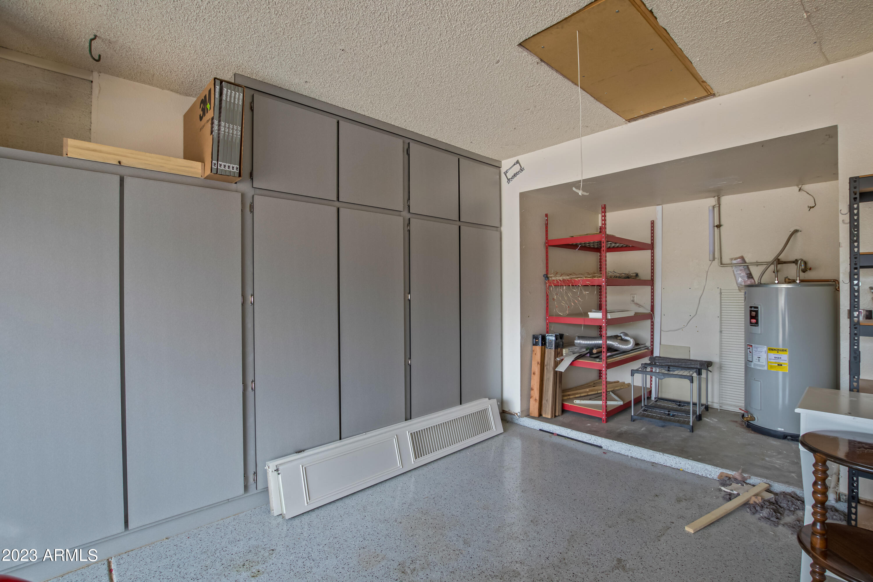 3841 W WOODRIDGE Drive