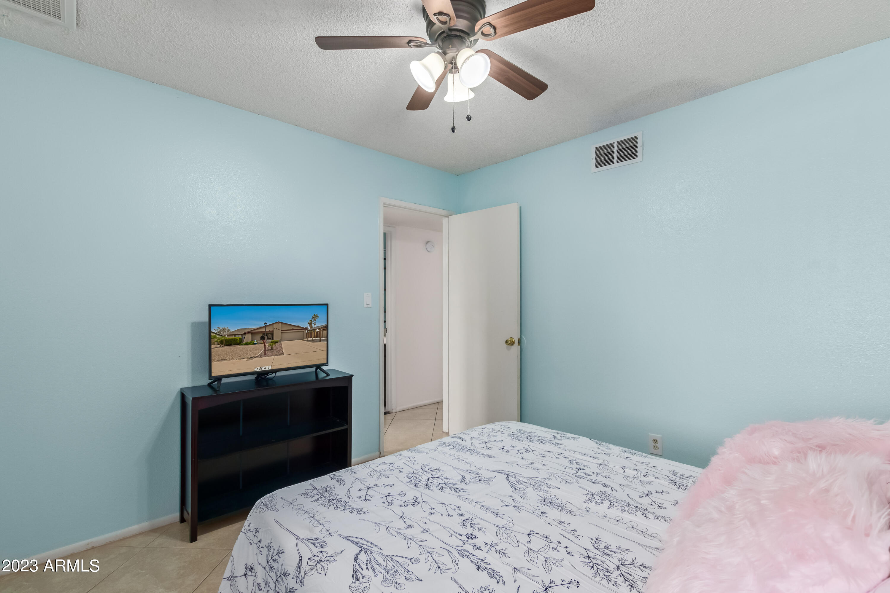 3841 W WOODRIDGE Drive