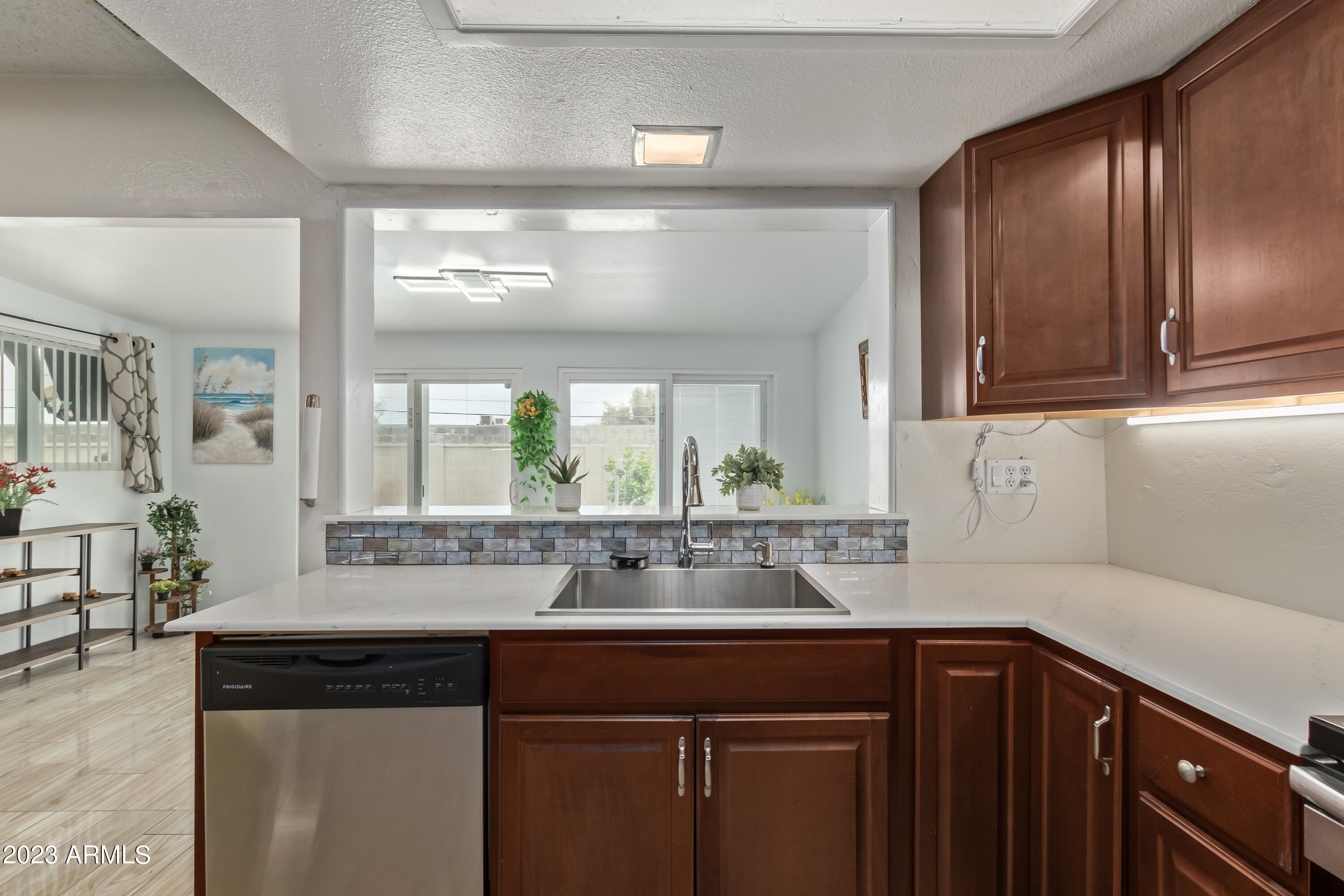 3841 W WOODRIDGE Drive