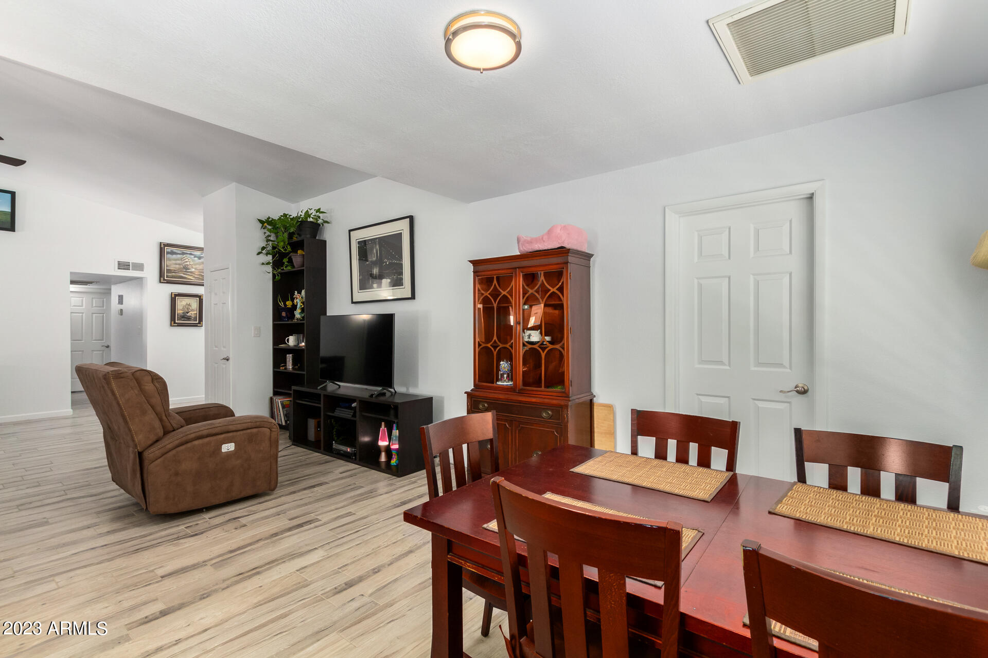 3937 W SAHUARO Drive