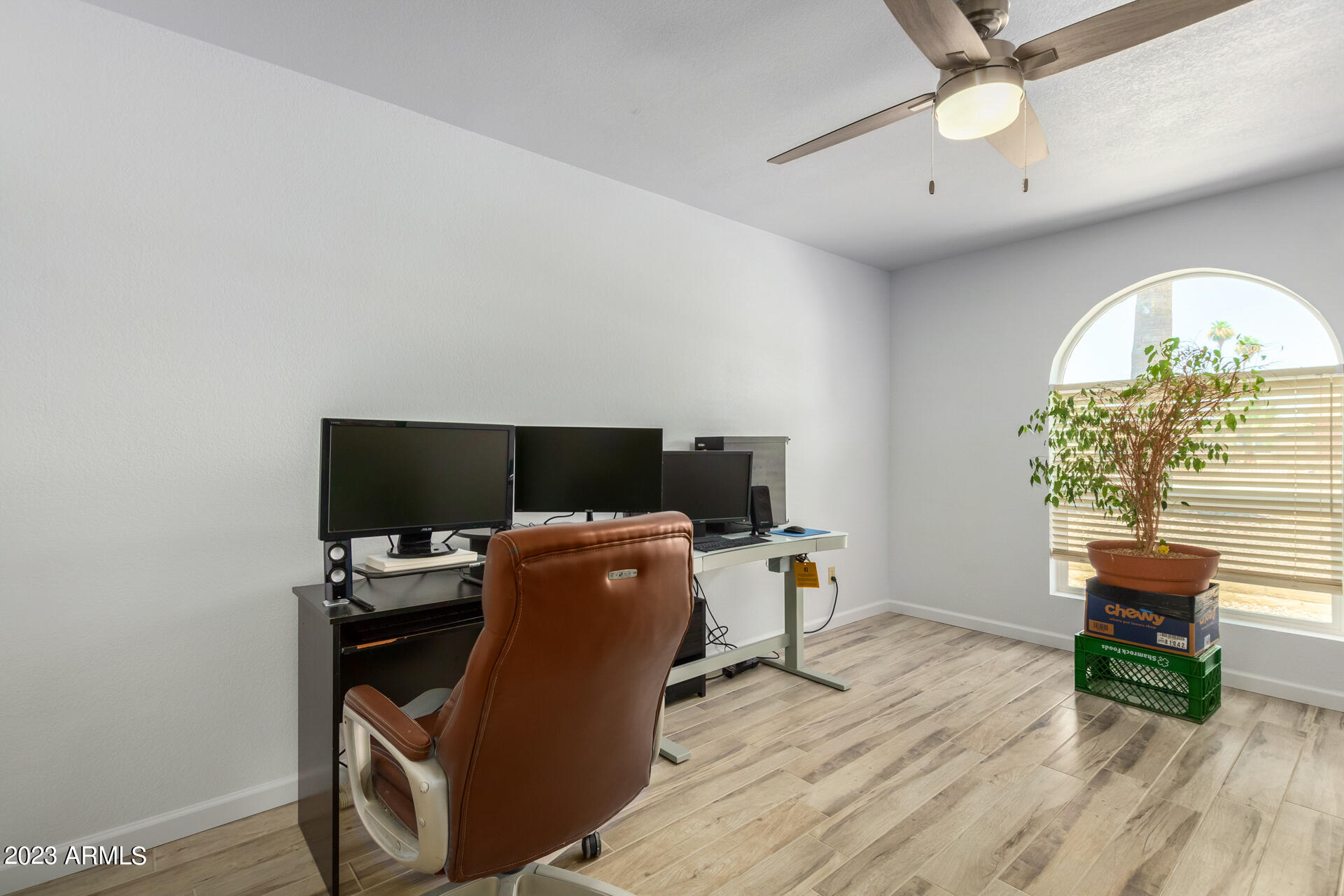 3937 W SAHUARO Drive