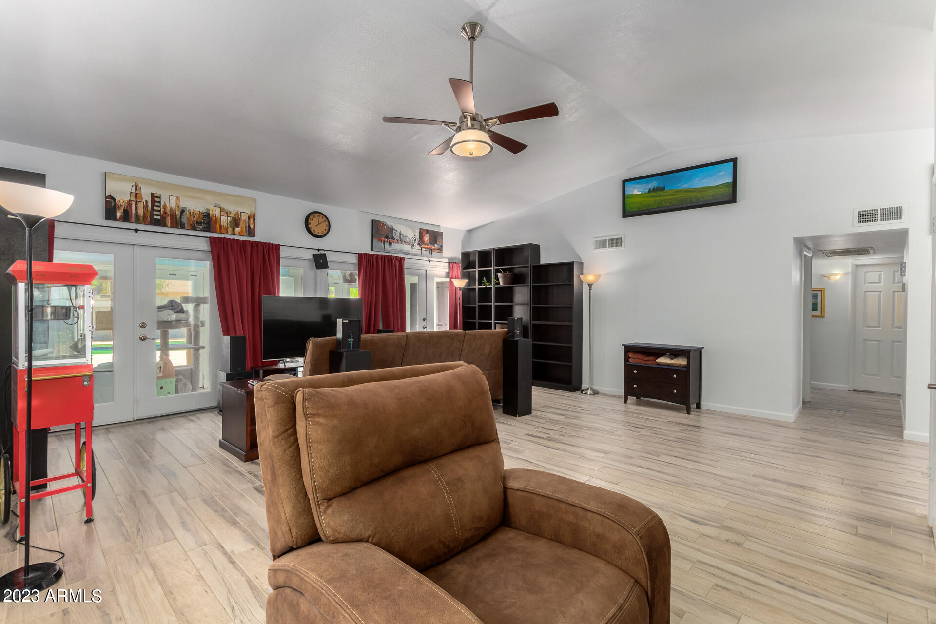 3937 W SAHUARO Drive