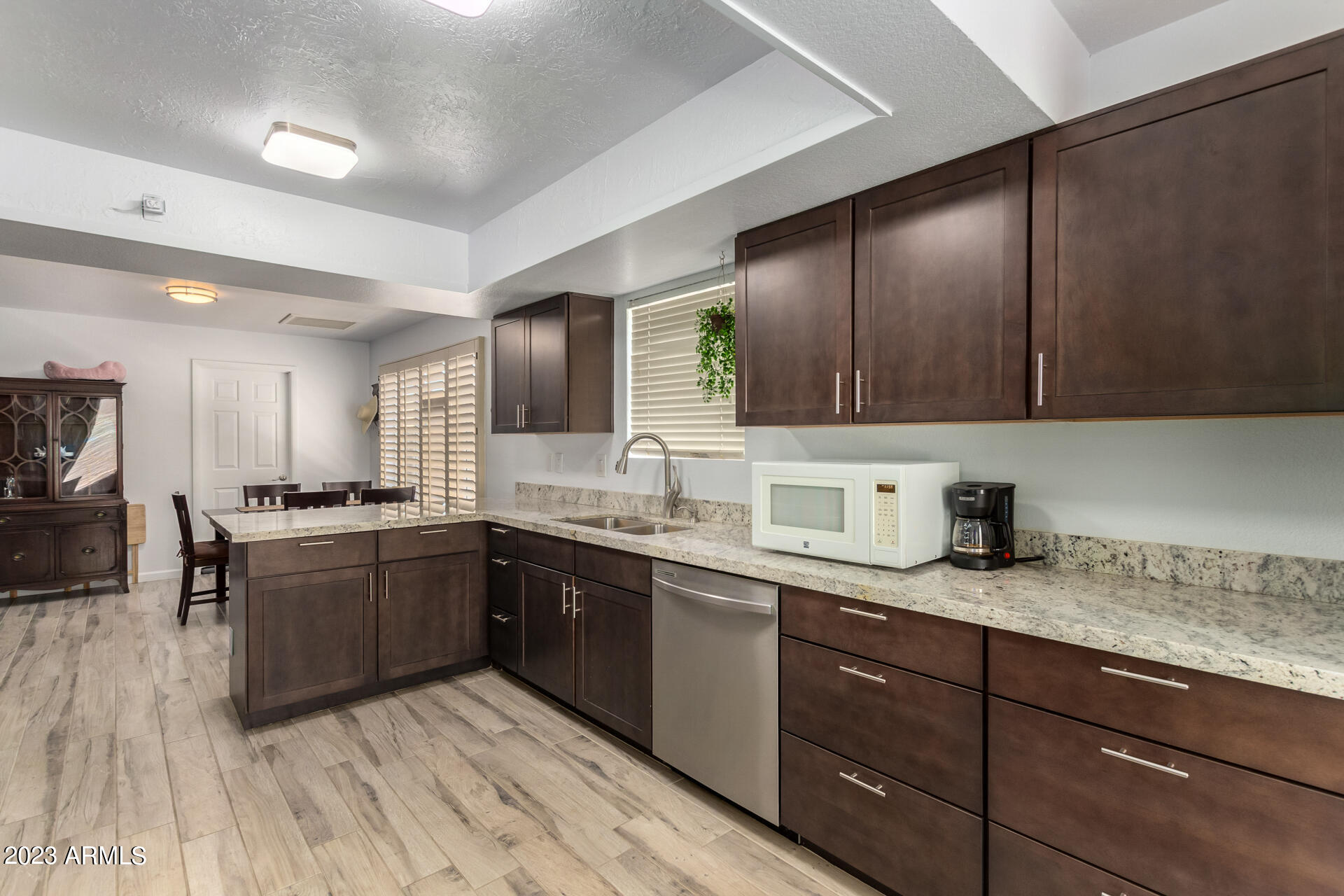 3937 W SAHUARO Drive