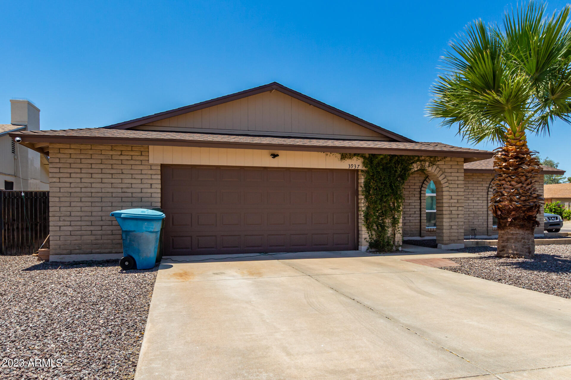 3937 W SAHUARO Drive