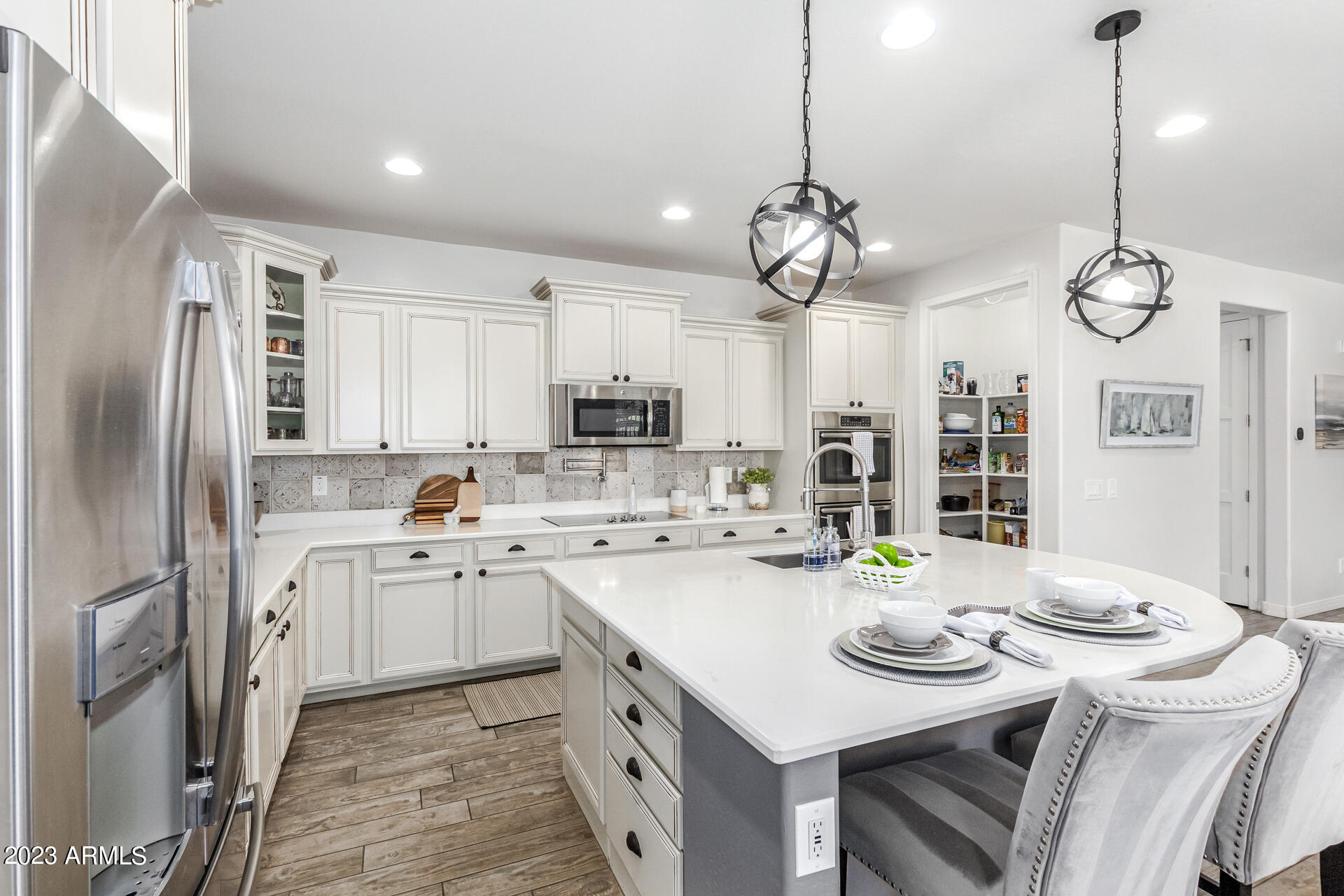 15776 W DESERT HILLS Drive