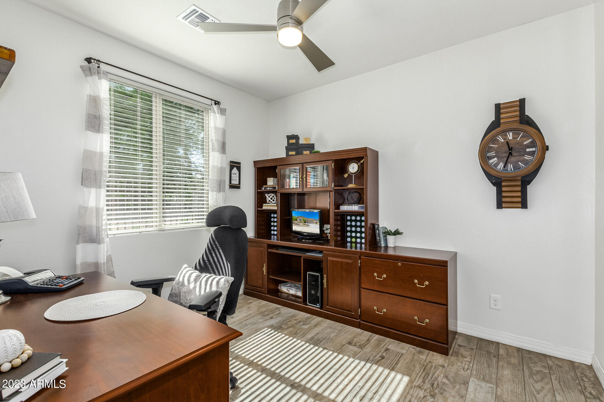 15776 W DESERT HILLS Drive