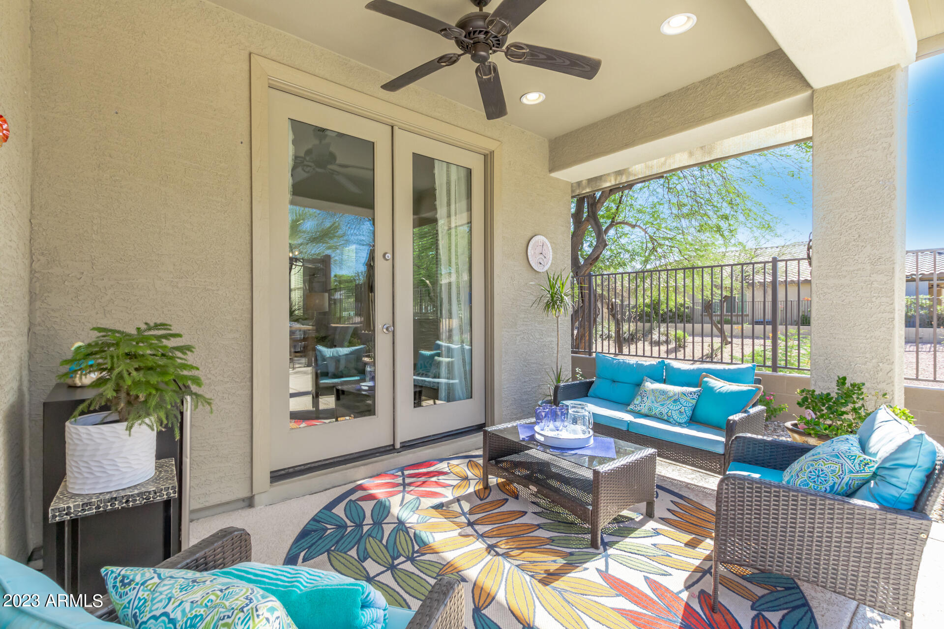 15776 W DESERT HILLS Drive