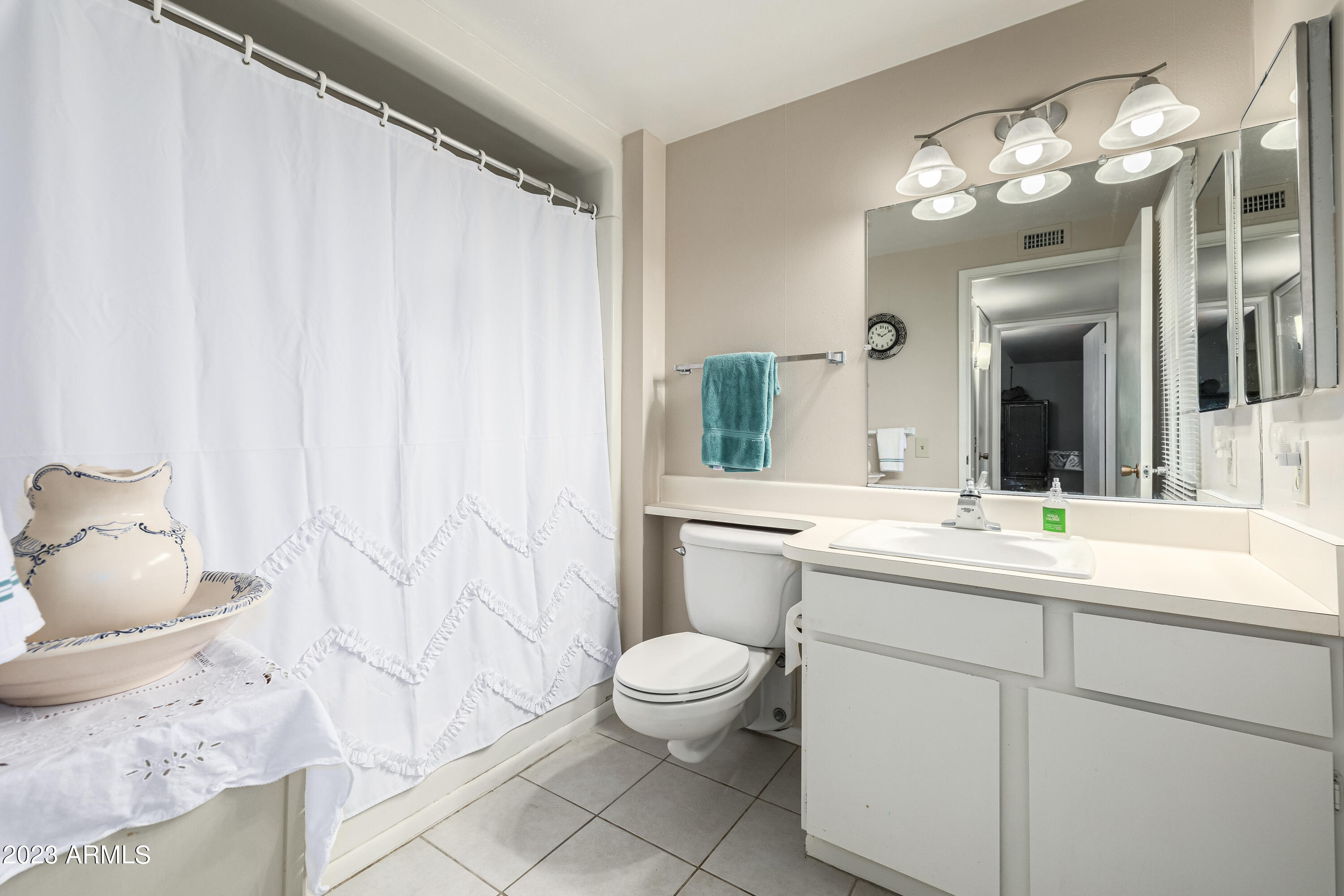 13430 W DESERT GLEN Drive