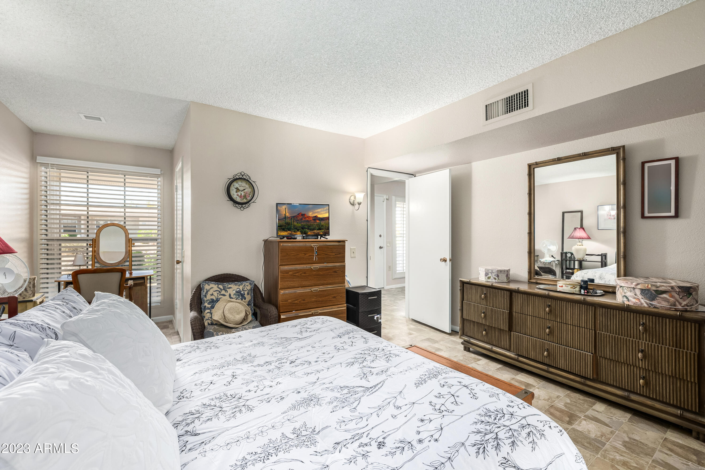 13430 W DESERT GLEN Drive