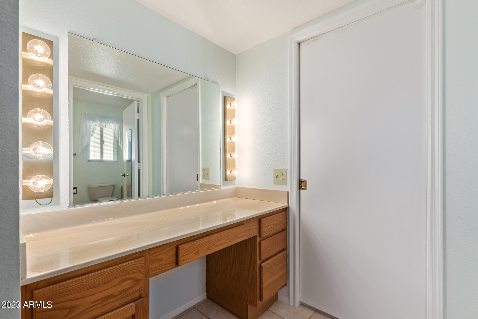 12816 W Meeker Boulevard