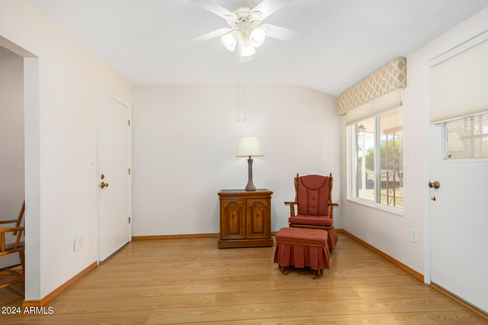 10401 W RIDGEVIEW Road