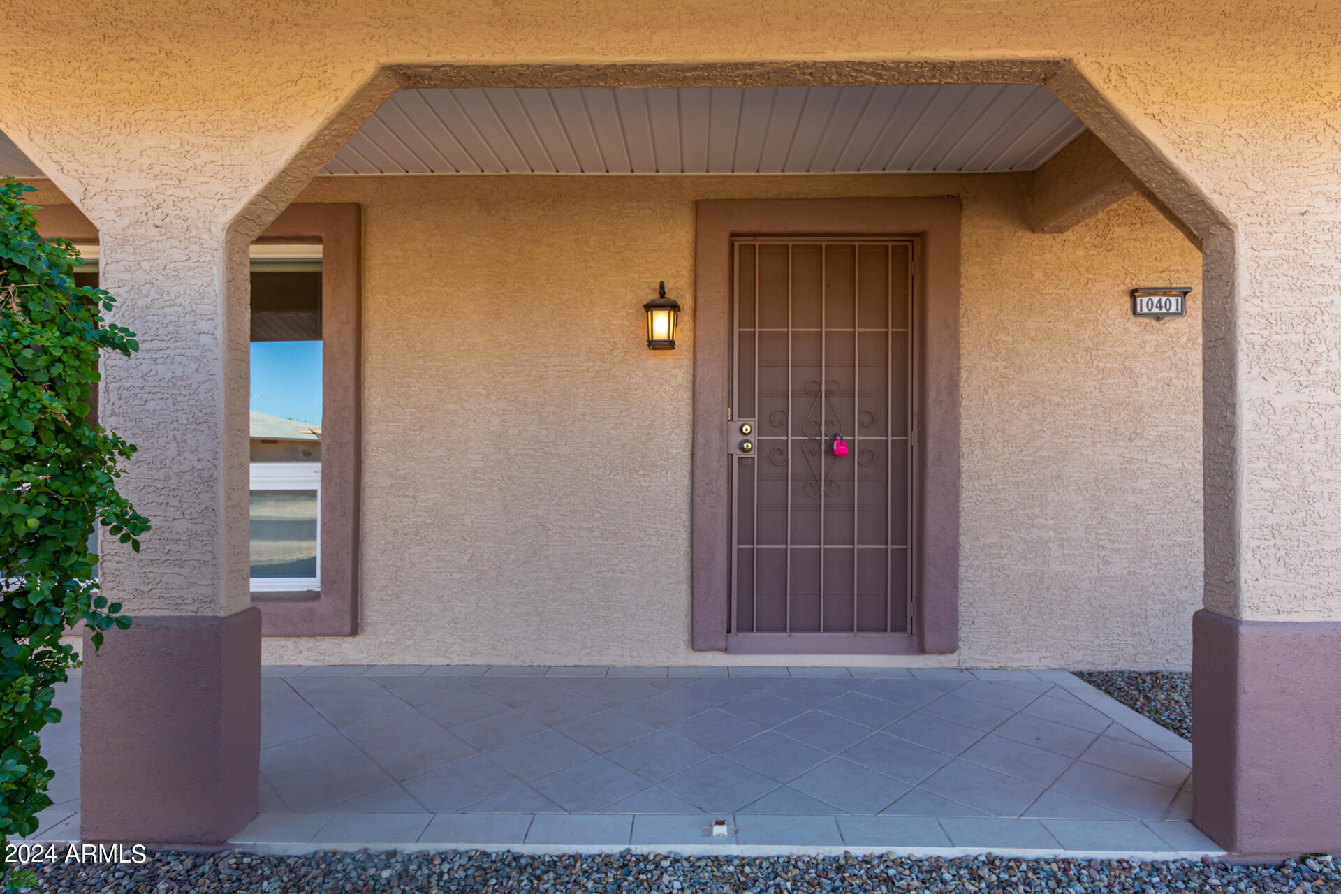 10401 W RIDGEVIEW Road